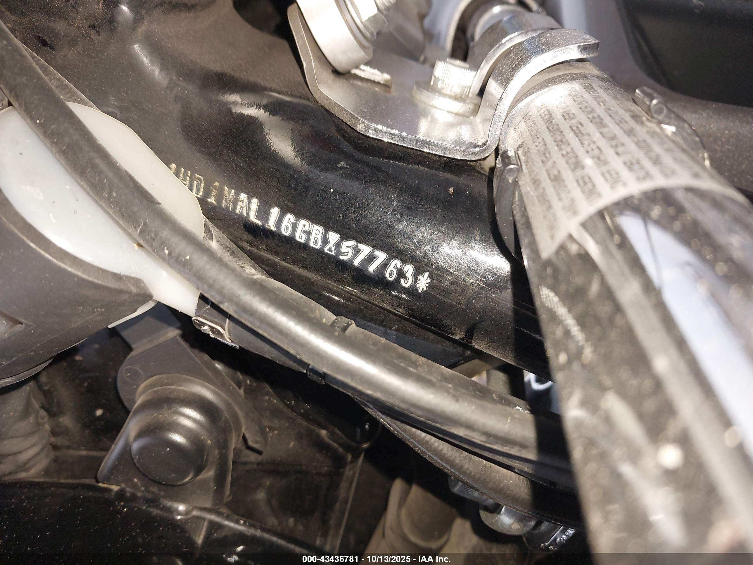 HARLEY-DAVIDSON FLHTCUTG image 10