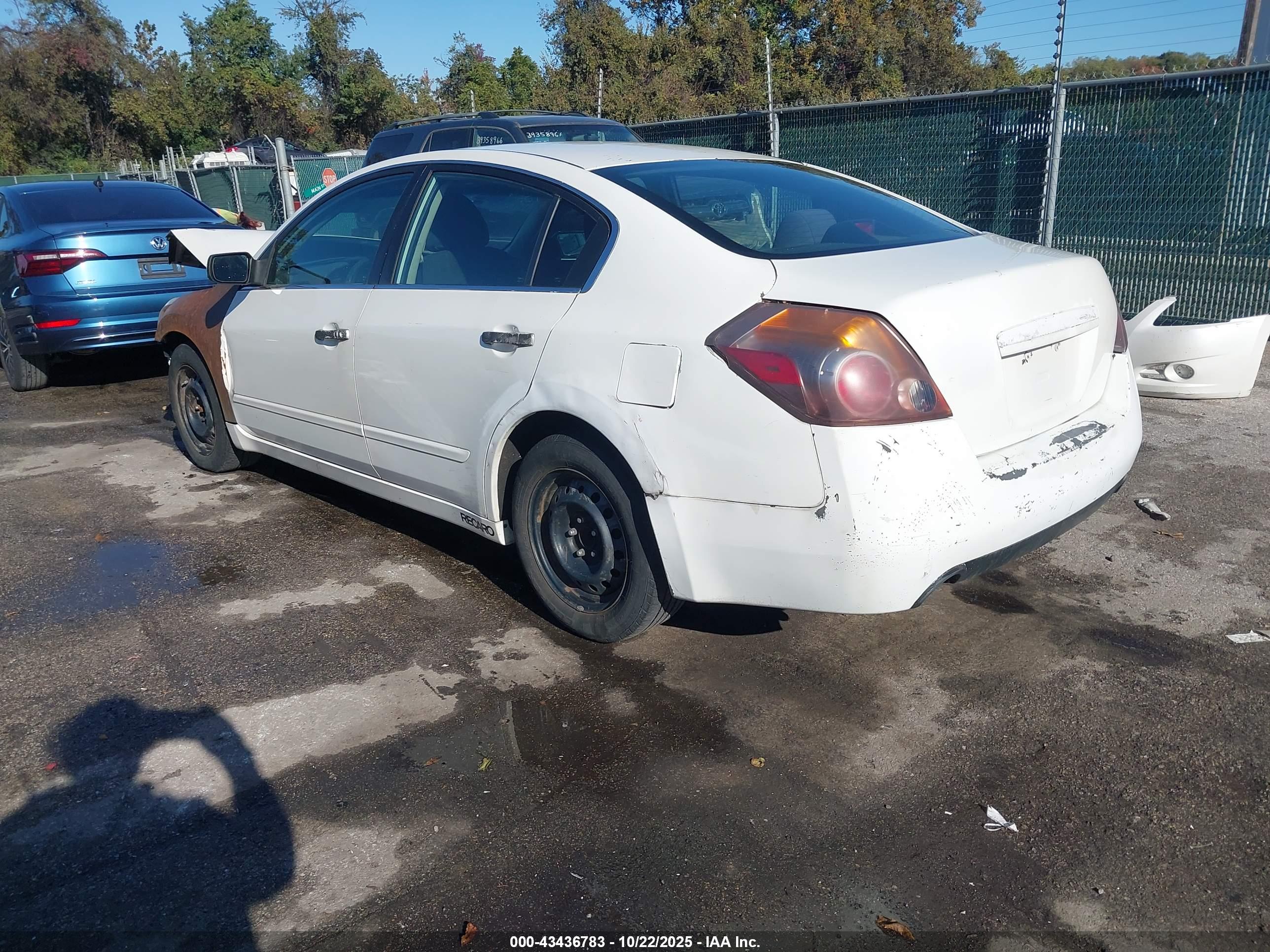 NISSAN ALTIMA image 3