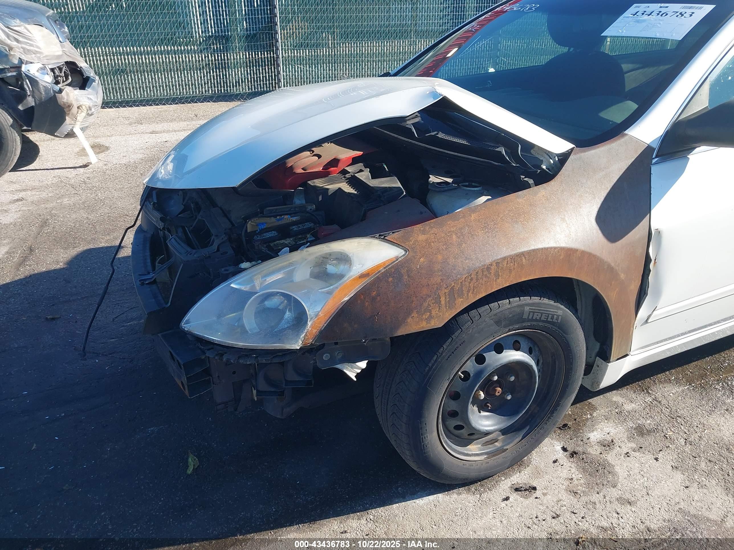NISSAN ALTIMA image 6