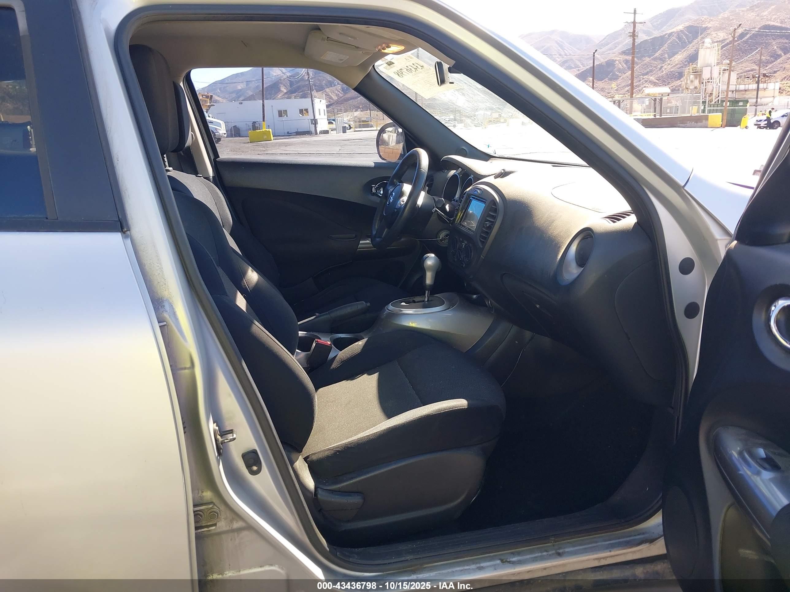 NISSAN JUKE image 5