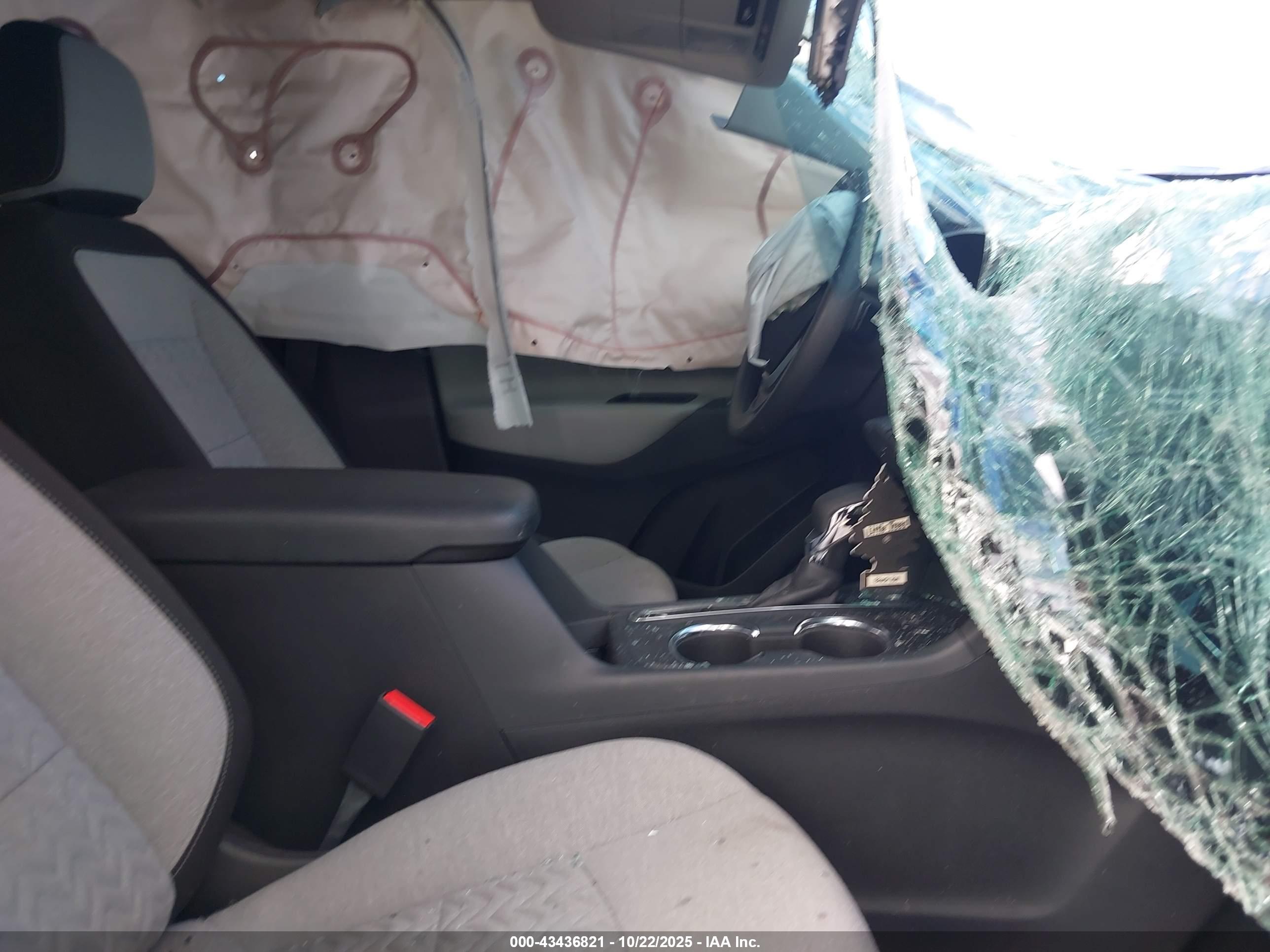 CHEVROLET EQUINOX image 5