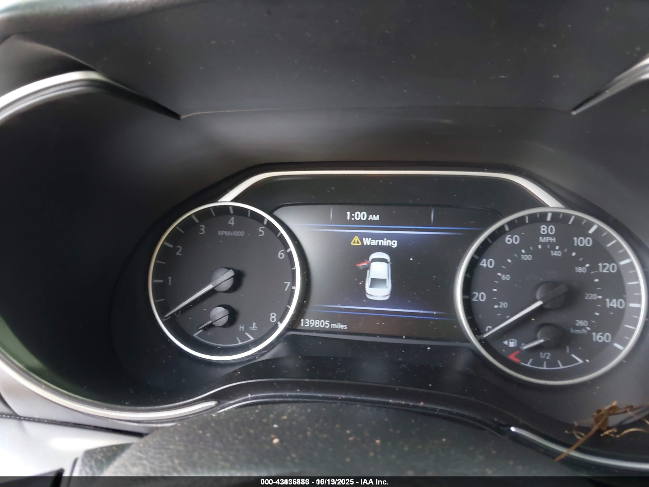NISSAN MAXIMA image 7