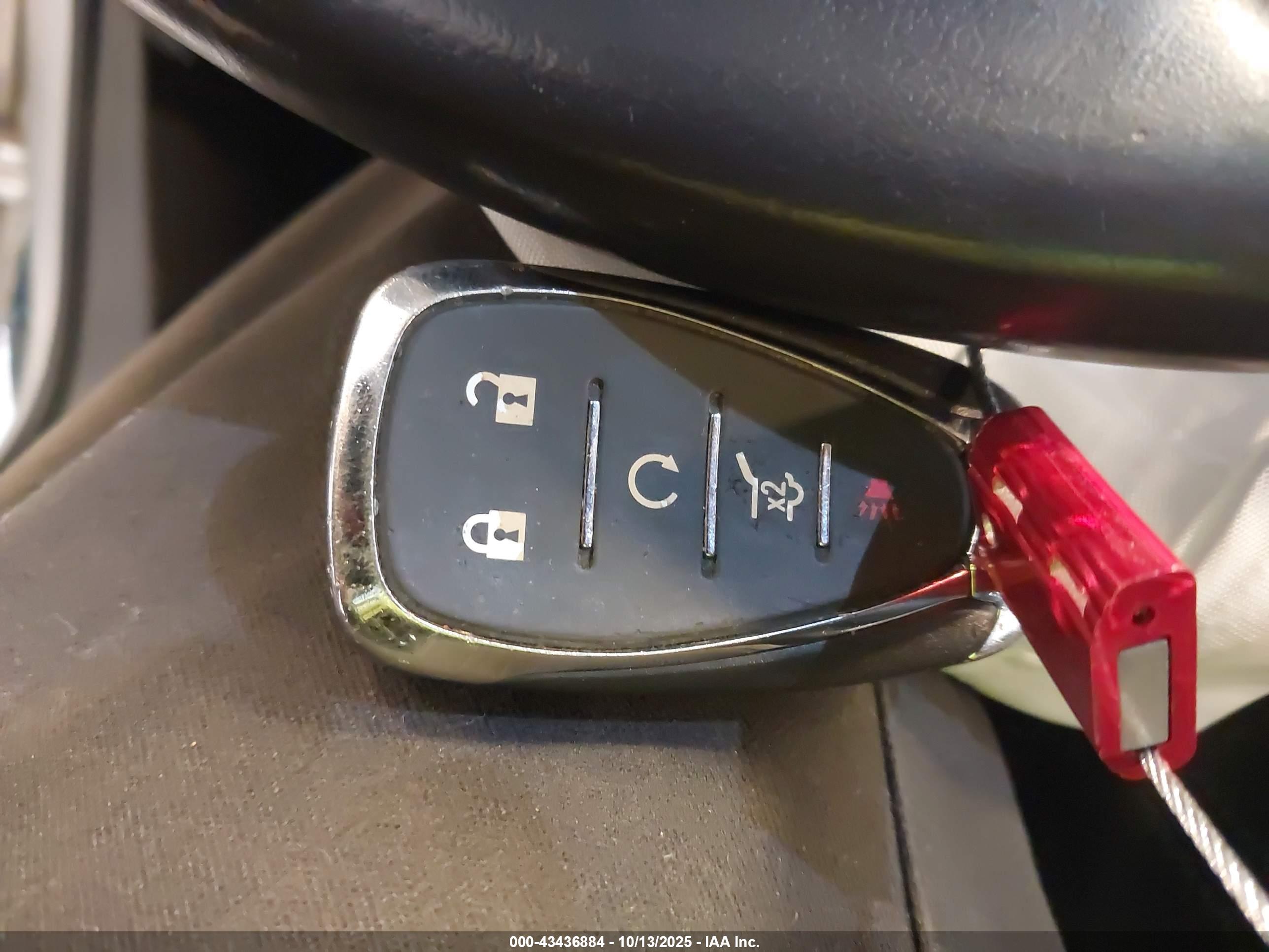 CHEVROLET EQUINOX image 11