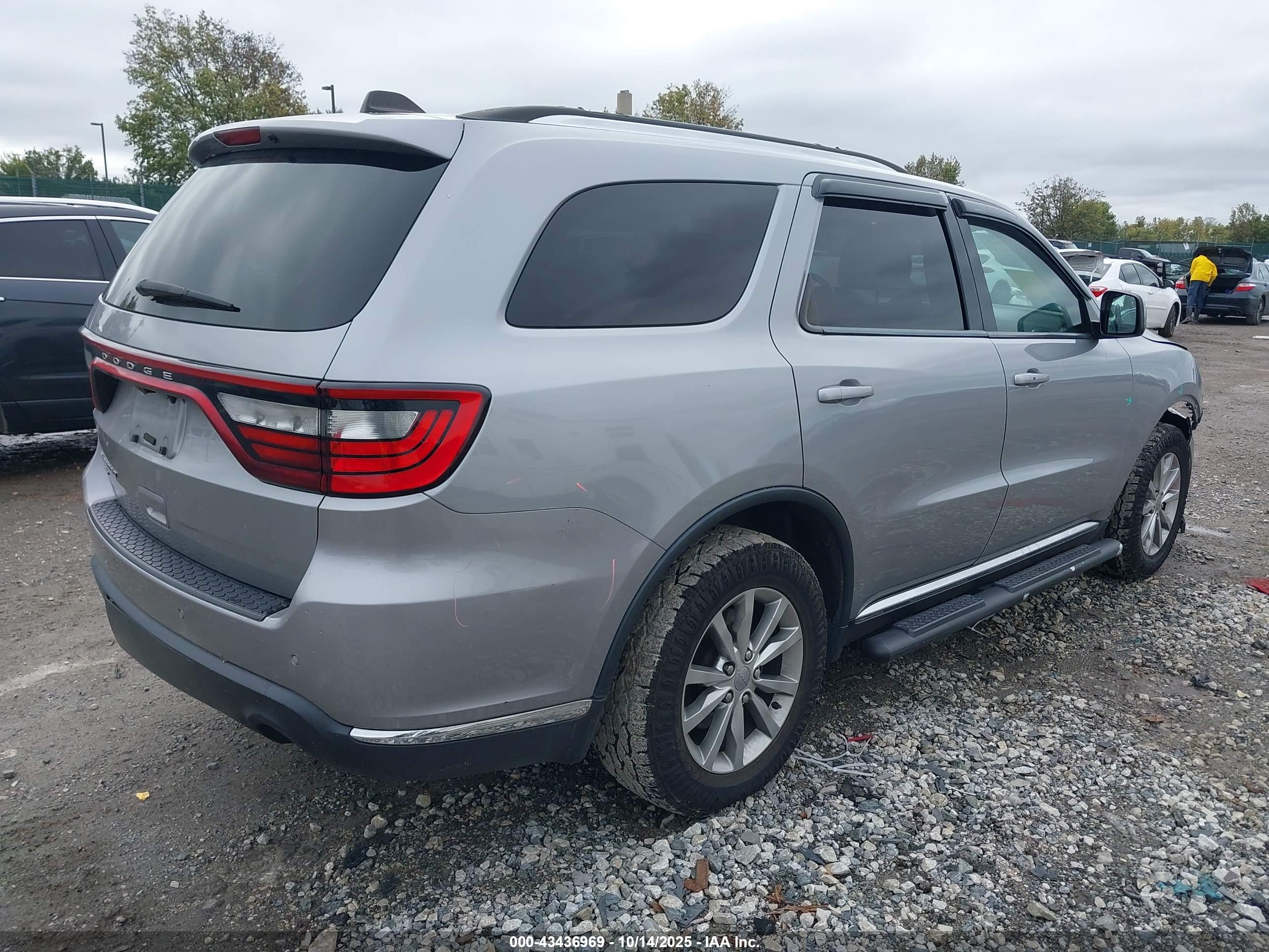 DODGE DURANGO image 4