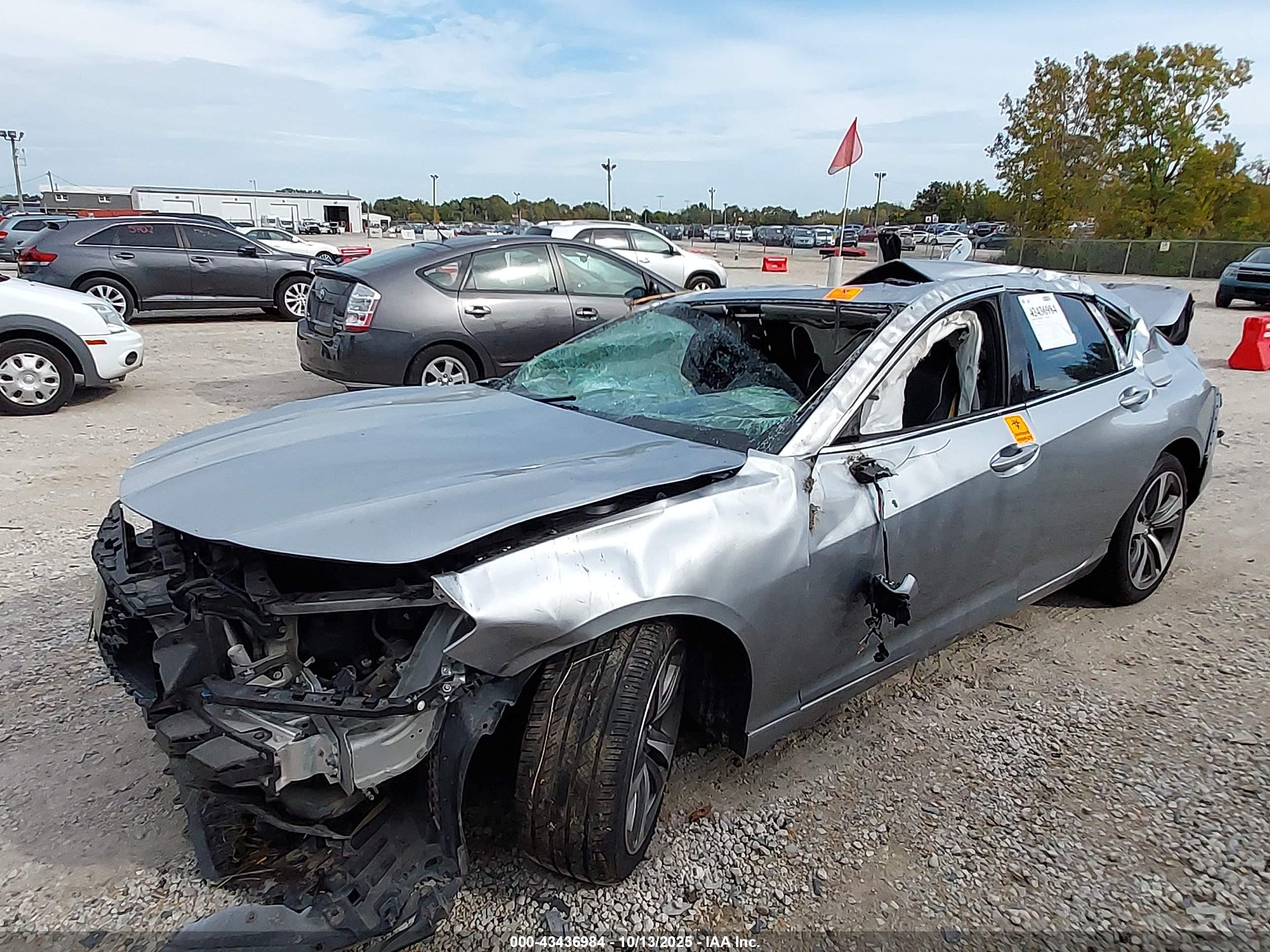 ACURA TLX image 2