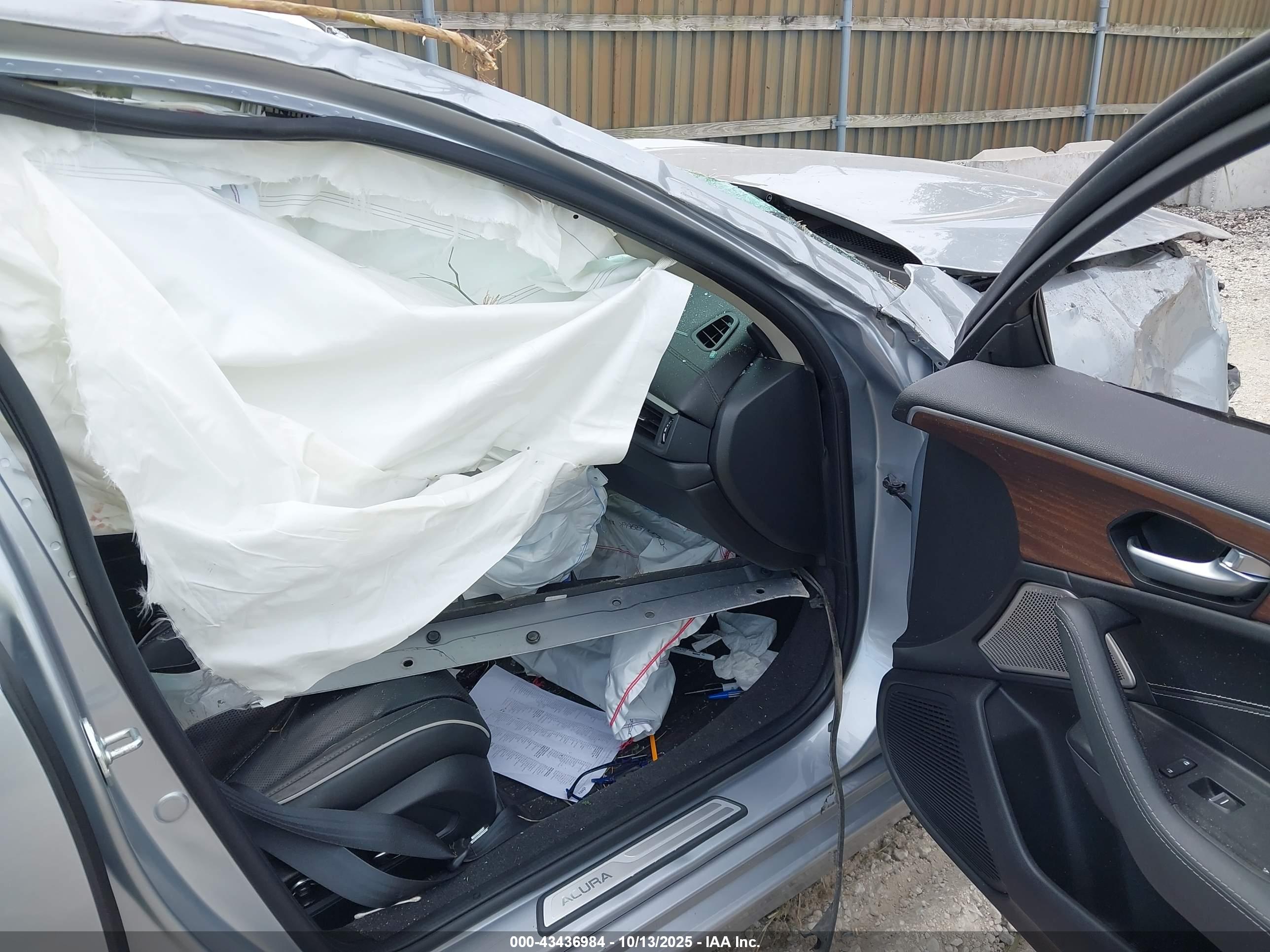 ACURA TLX image 5