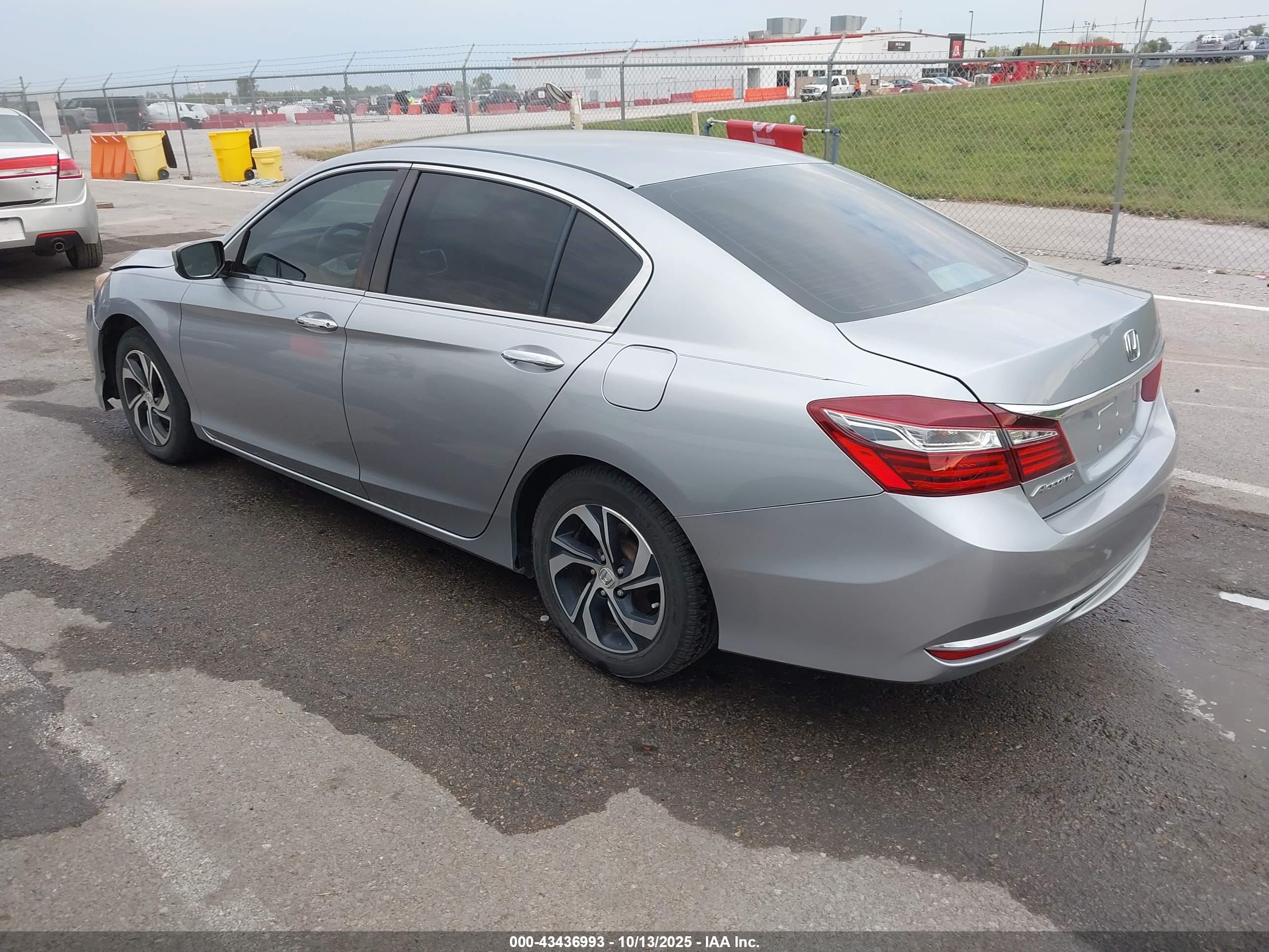 HONDA ACCORD image 3