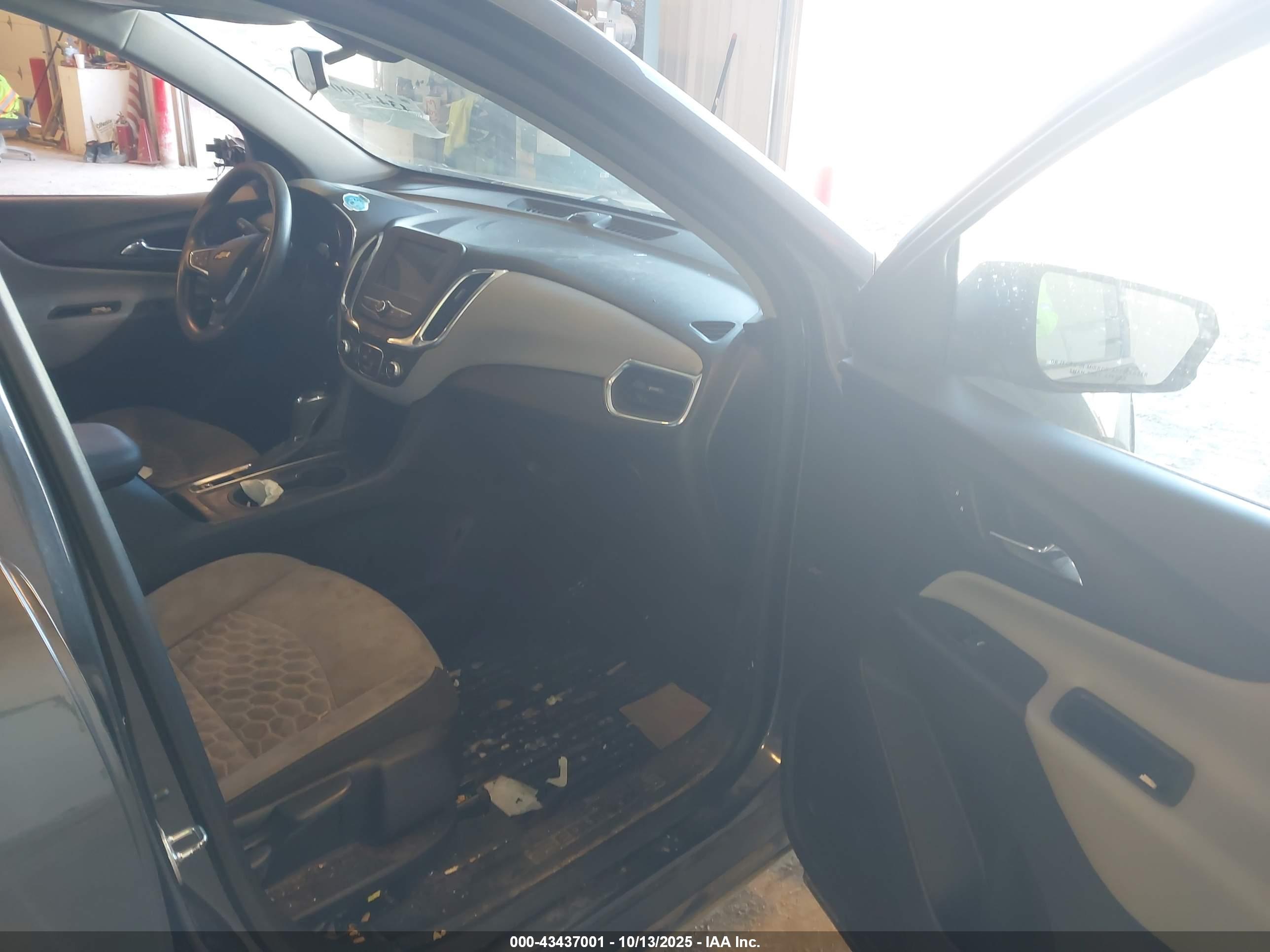 CHEVROLET EQUINOX image 5