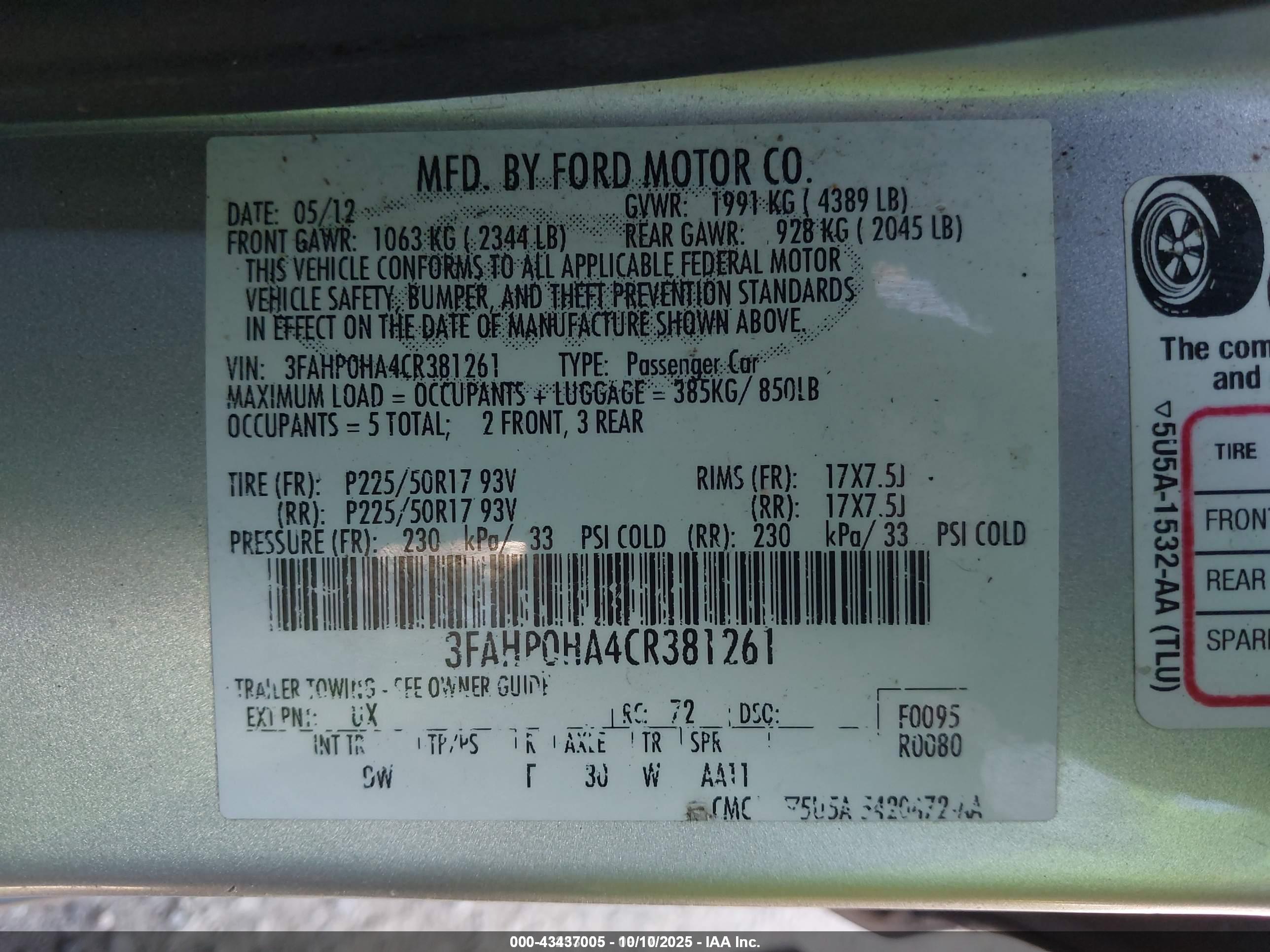FORD FUSION image 9