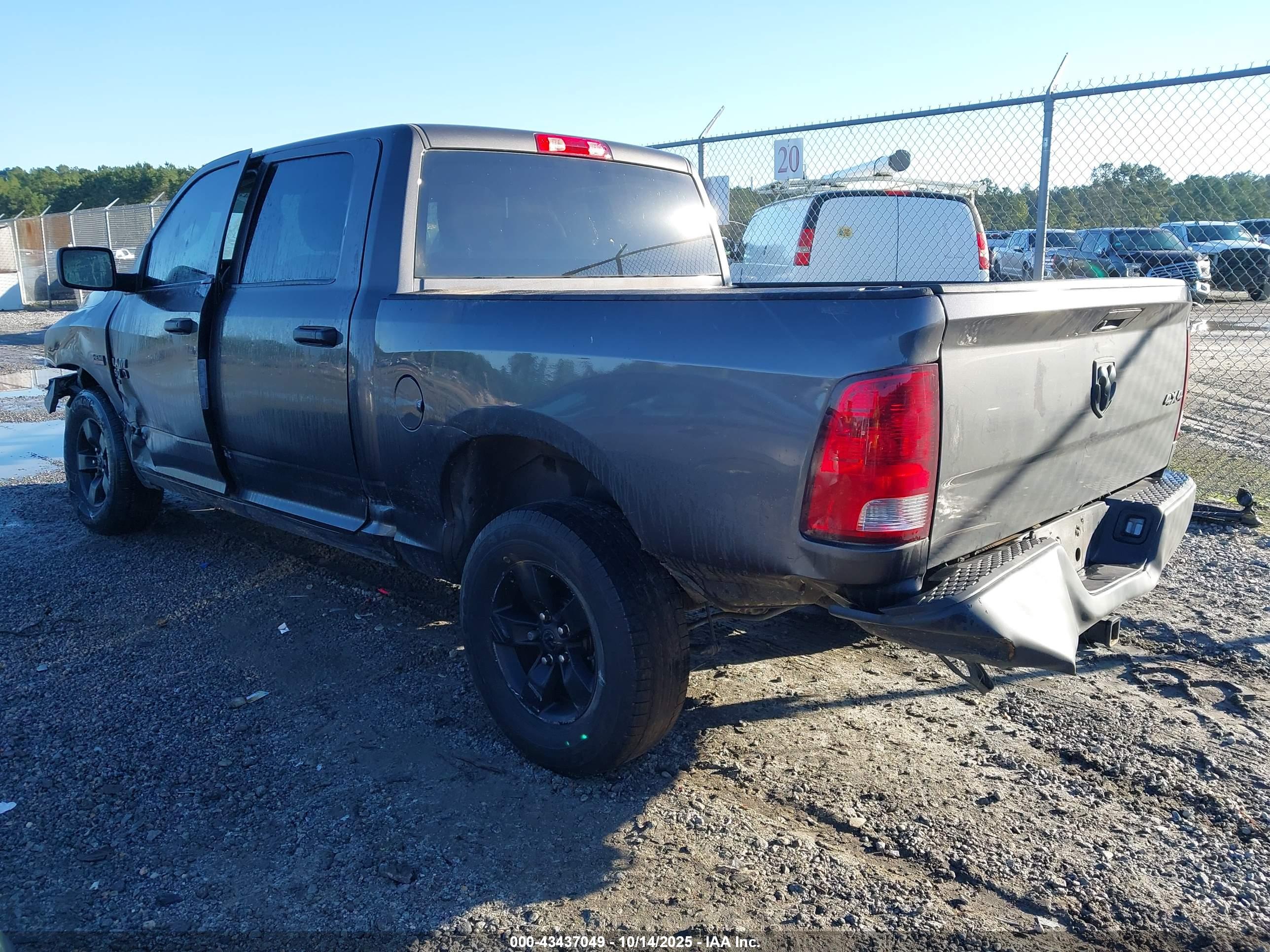 RAM 1500 image 3