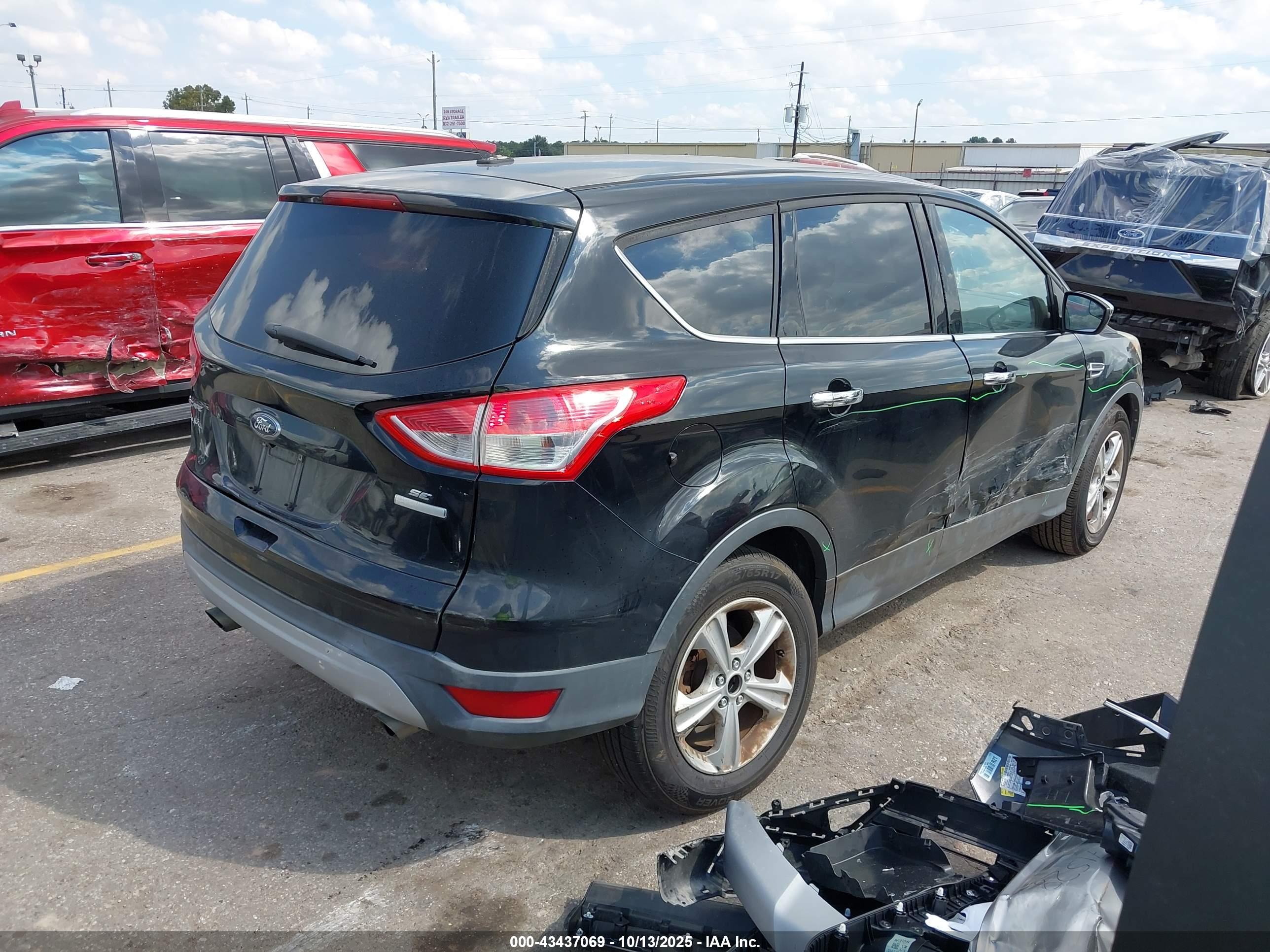 FORD ESCAPE image 4
