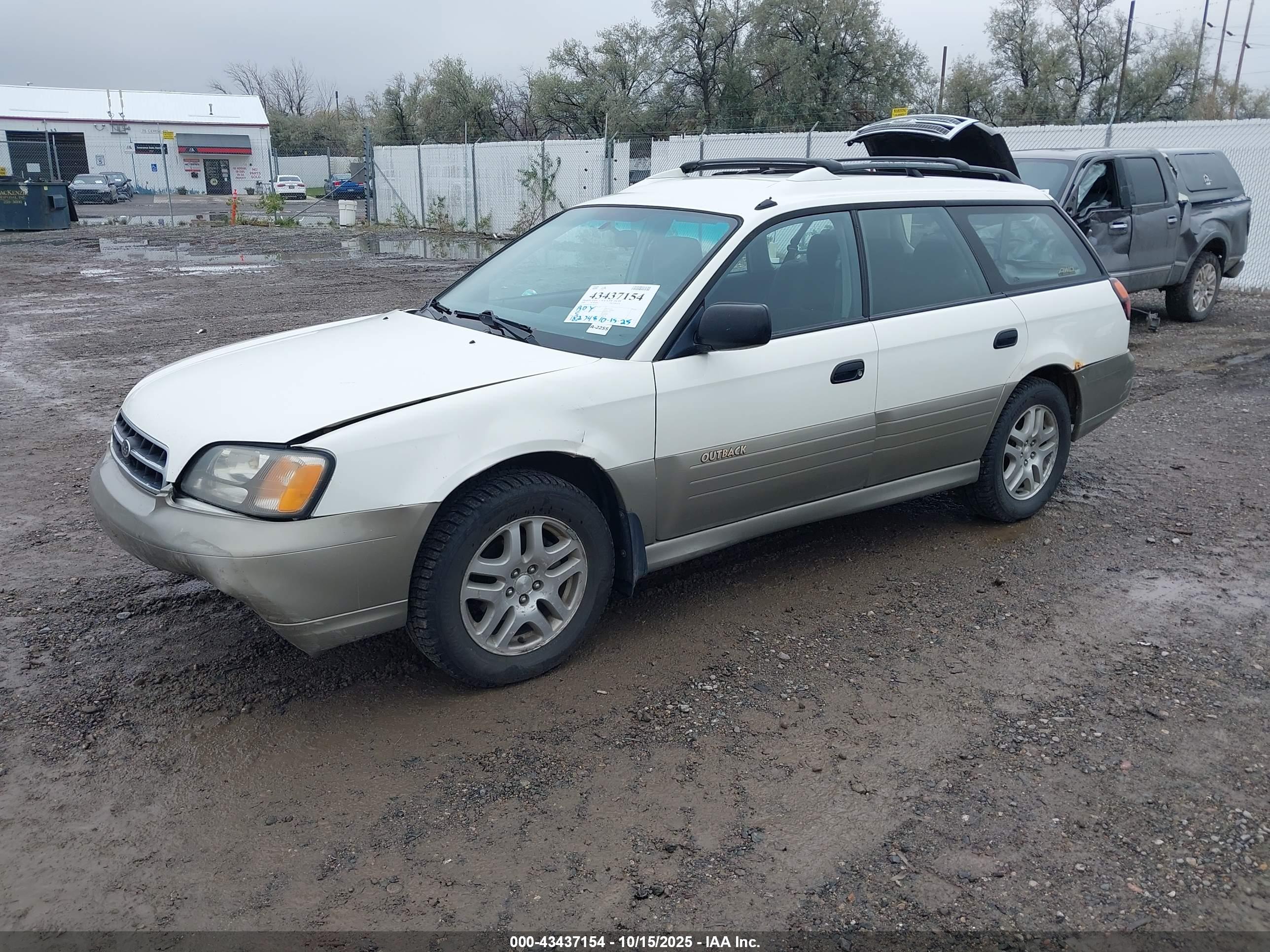 SUBARU OUTBACK image 2