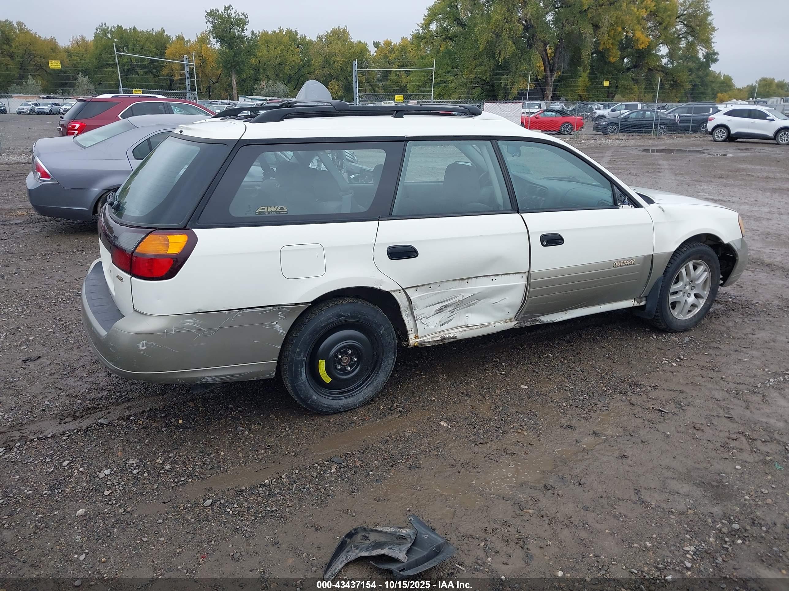 SUBARU OUTBACK image 4
