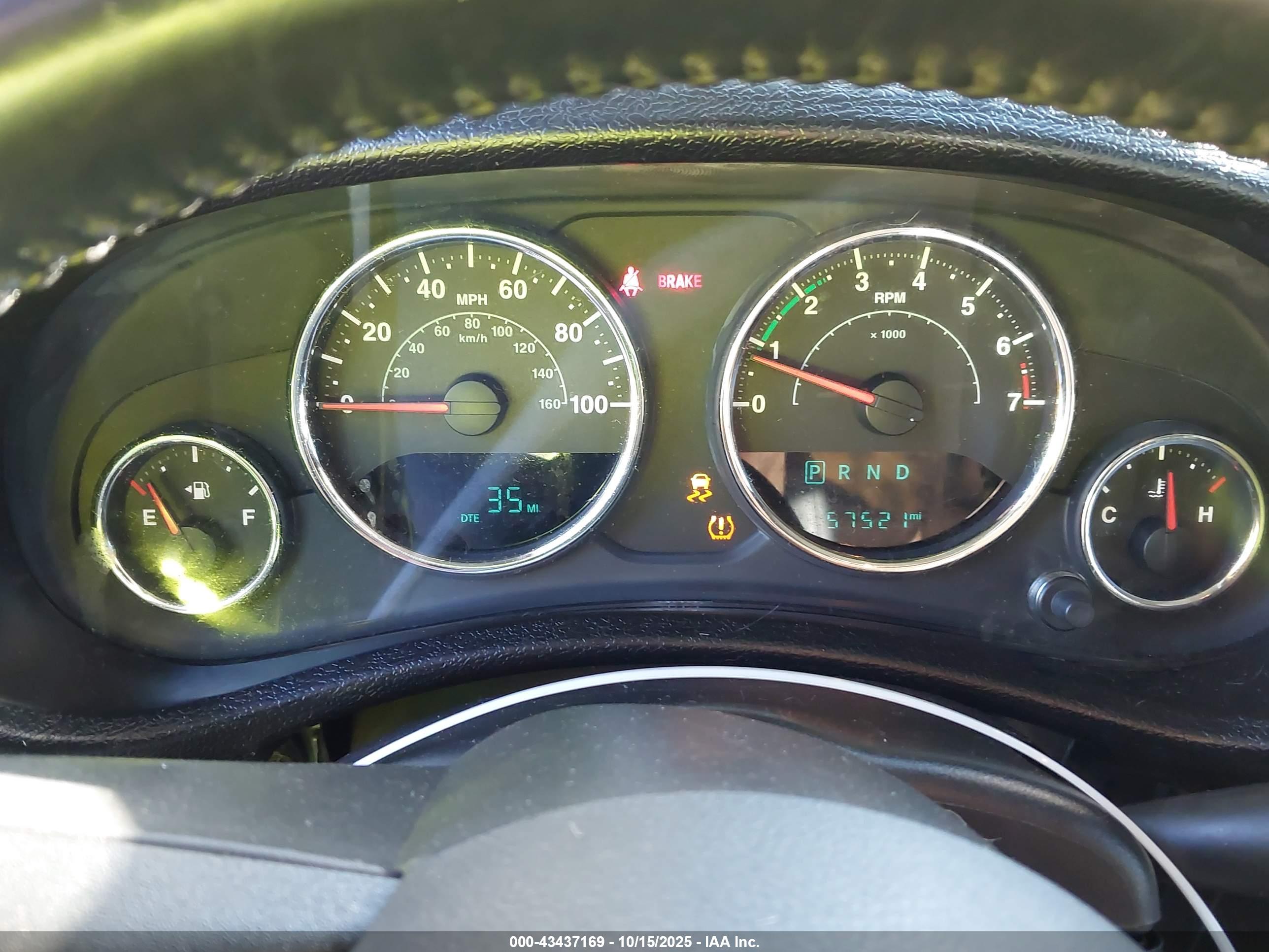 JEEP WRANGLER image 7