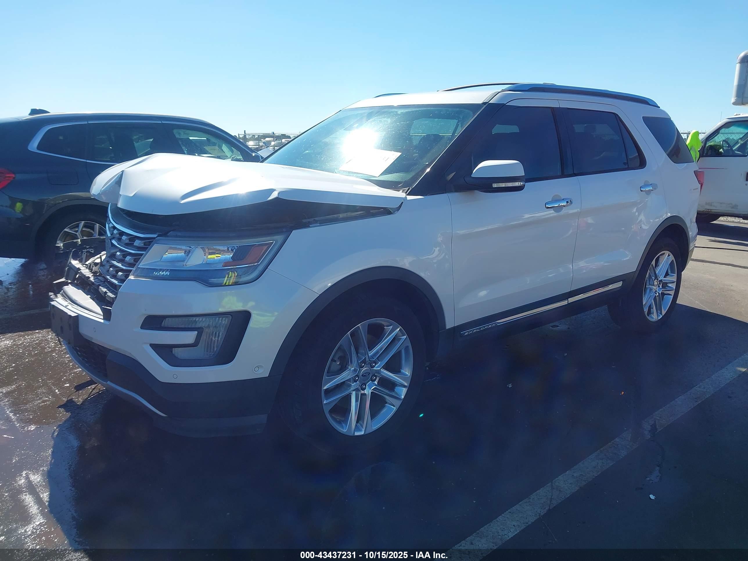FORD EXPLORER image 2