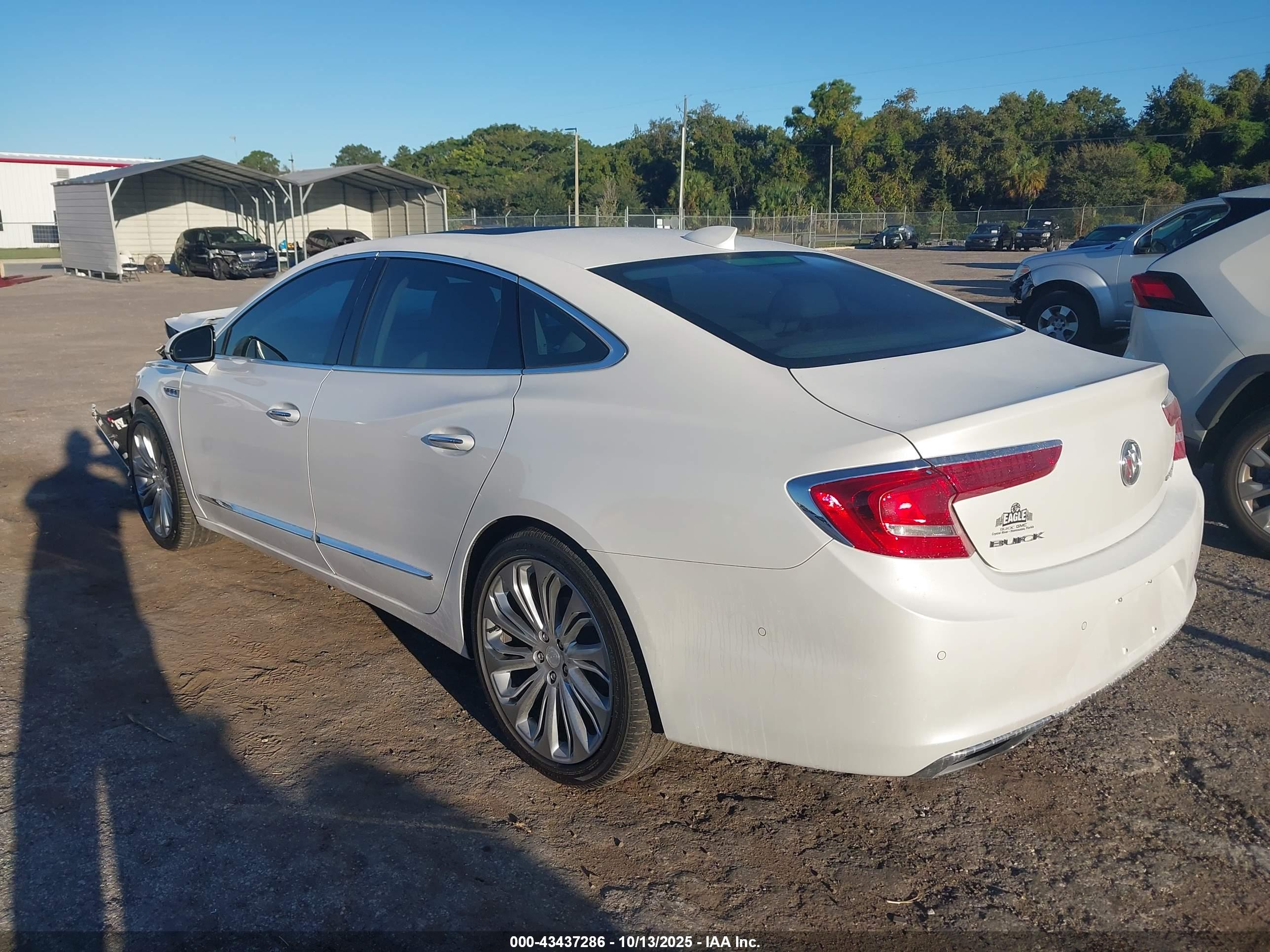BUICK LACROSSE image 3