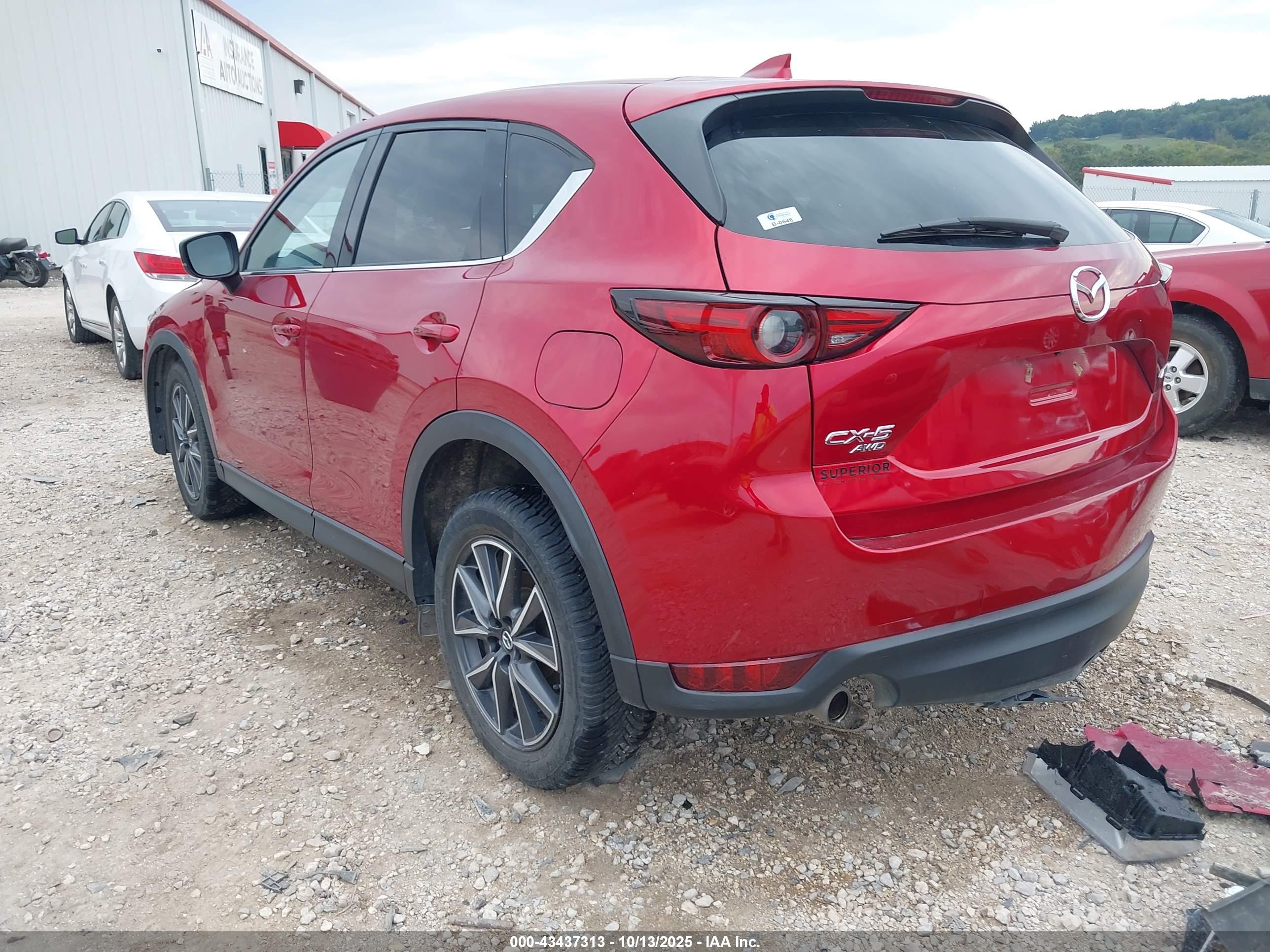 MAZDA CX-5 image 3