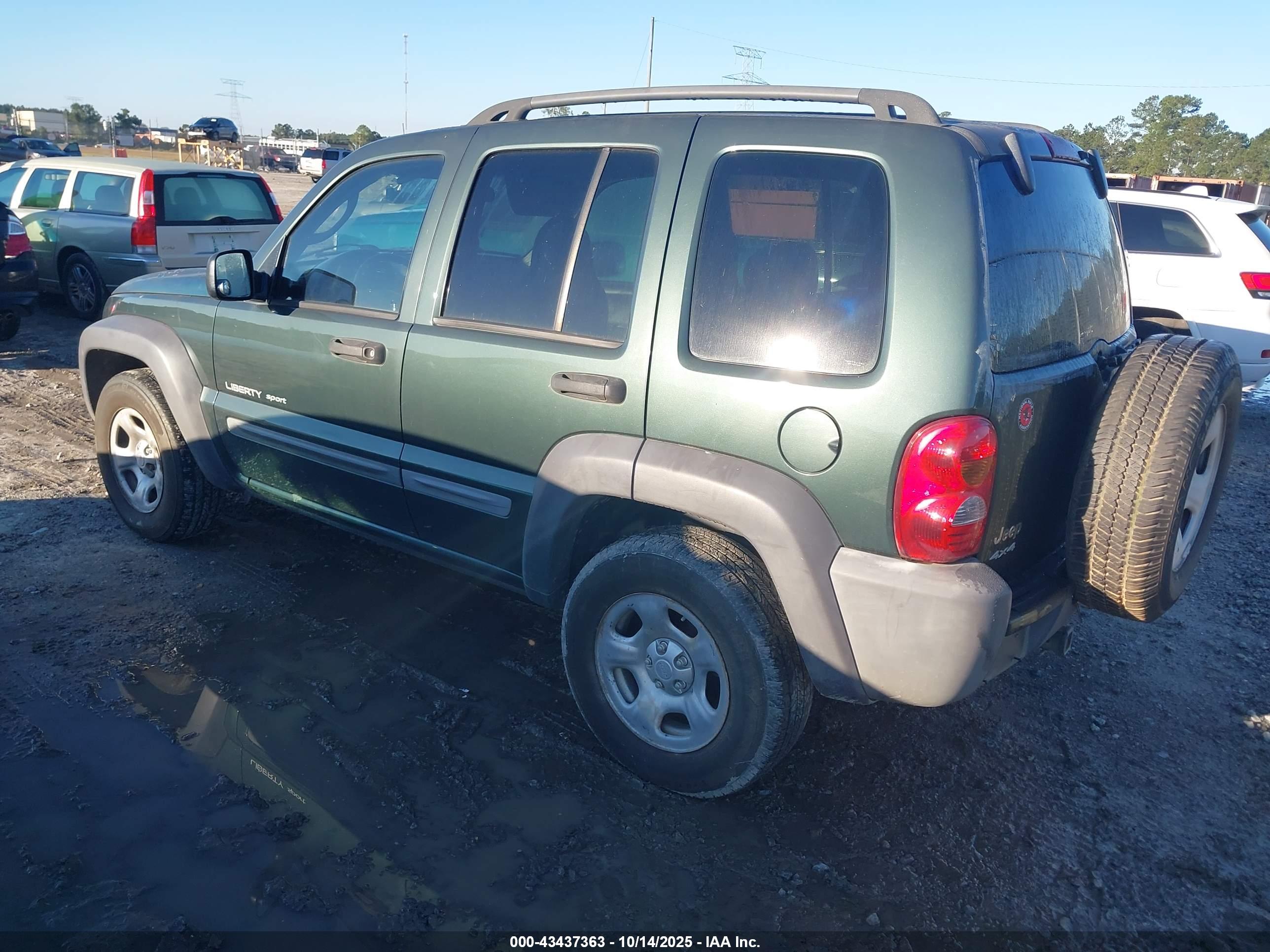 JEEP LIBERTY image 3