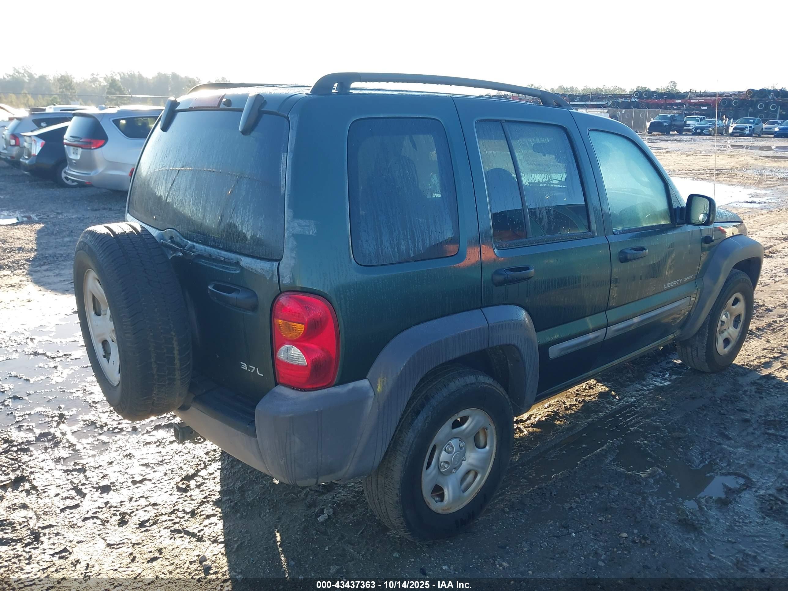 JEEP LIBERTY image 4