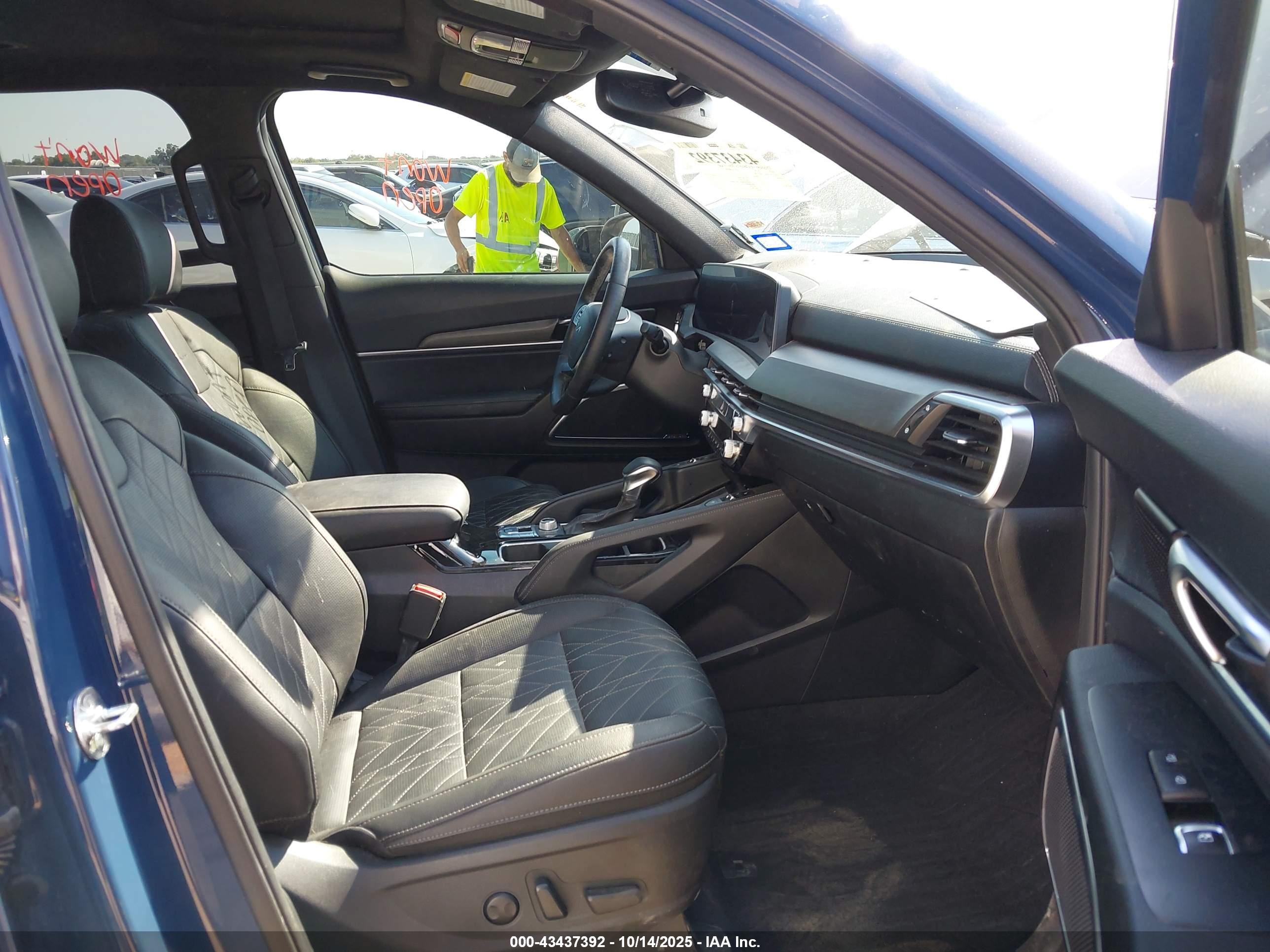 KIA TELLURIDE image 5