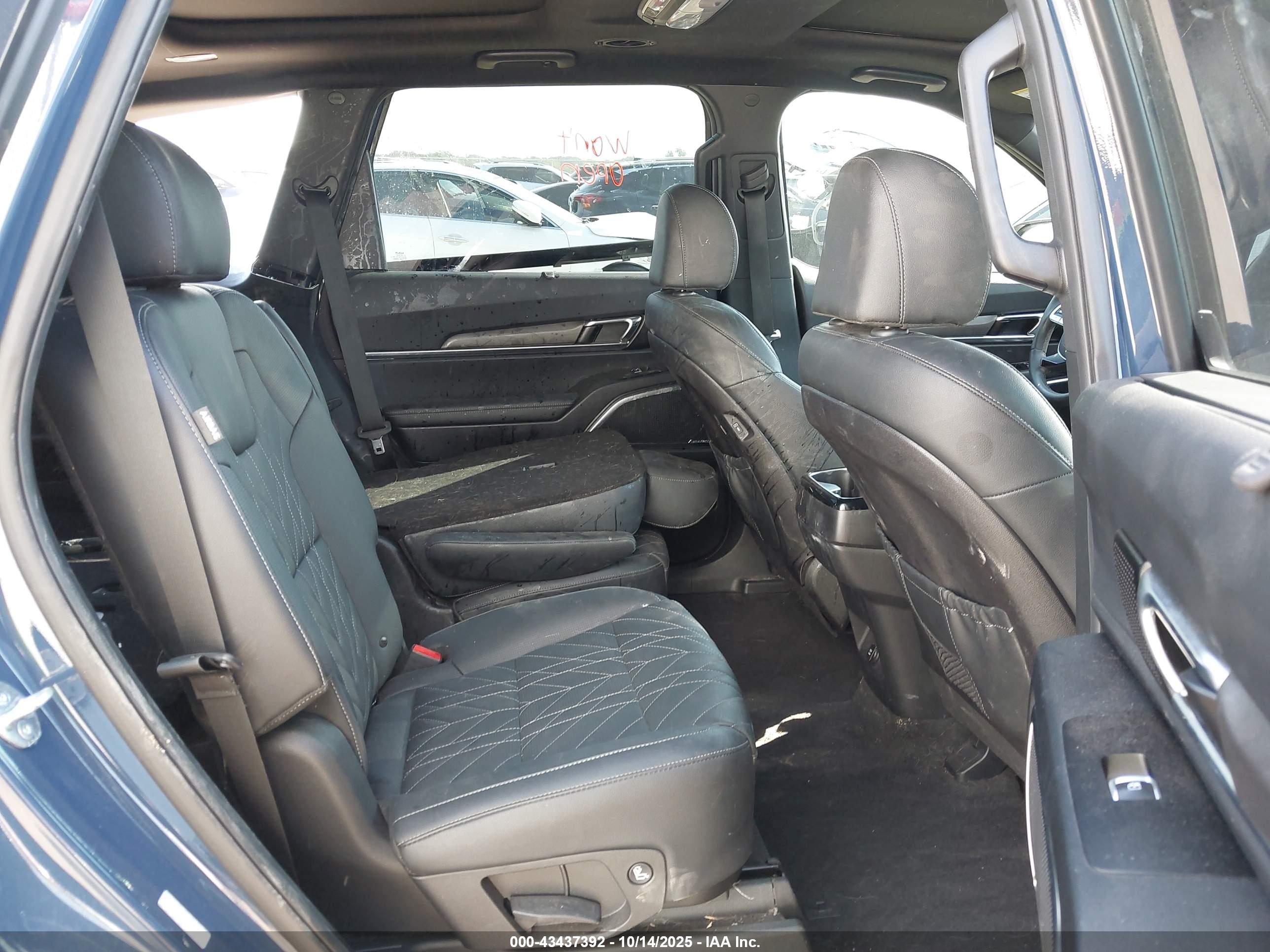 KIA TELLURIDE image 8