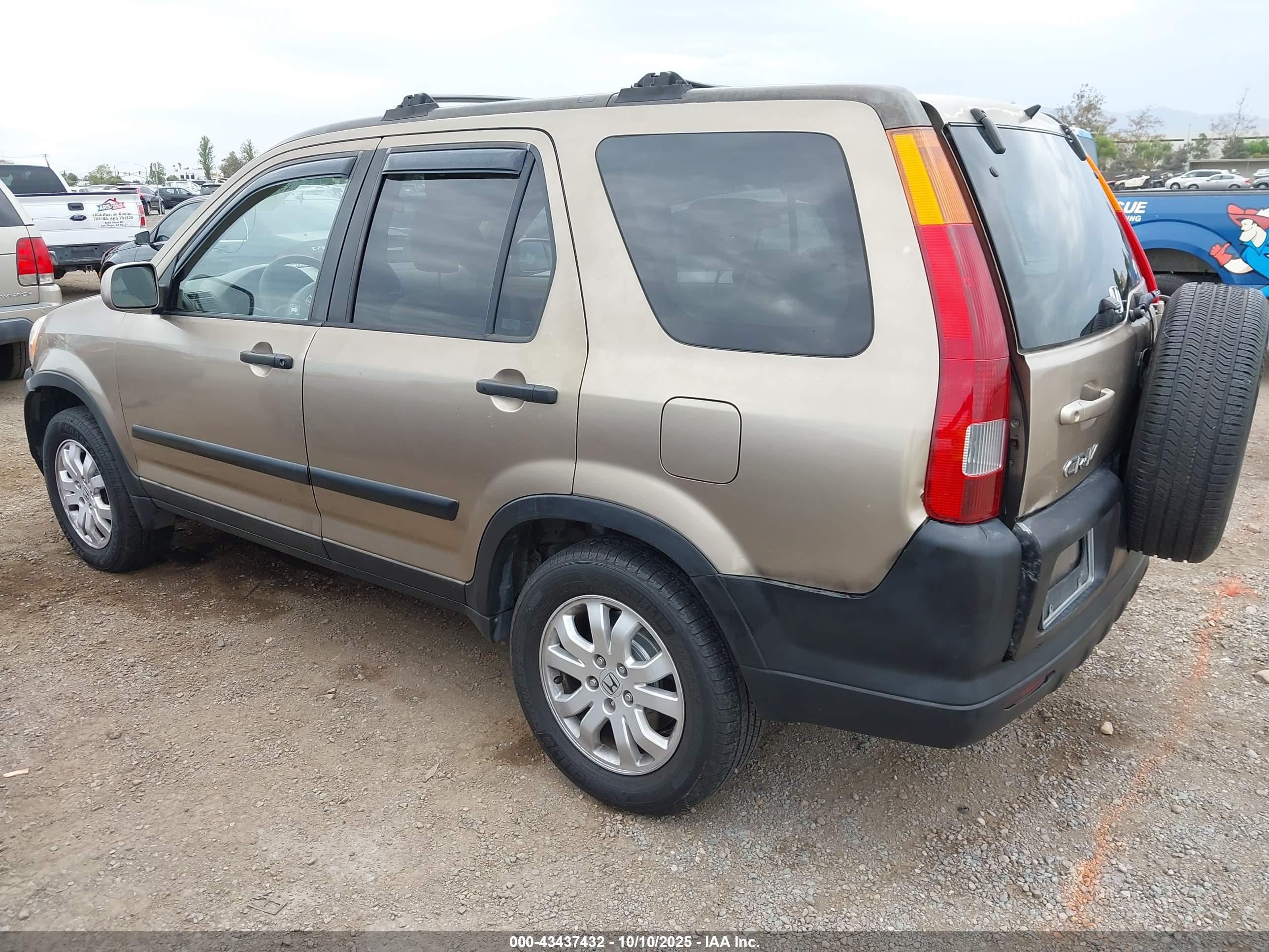 HONDA CR-V image 3