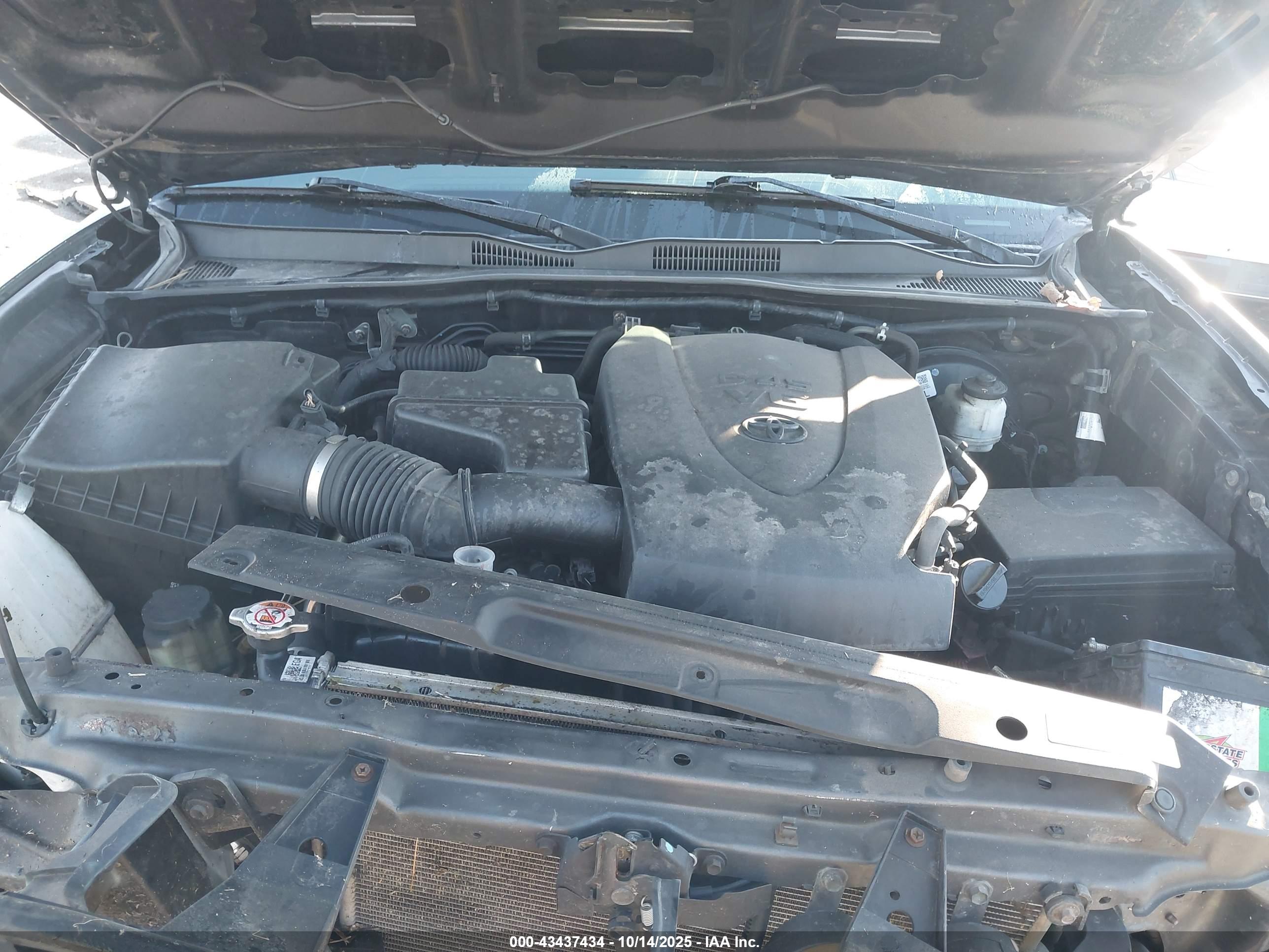 TOYOTA TACOMA image 10