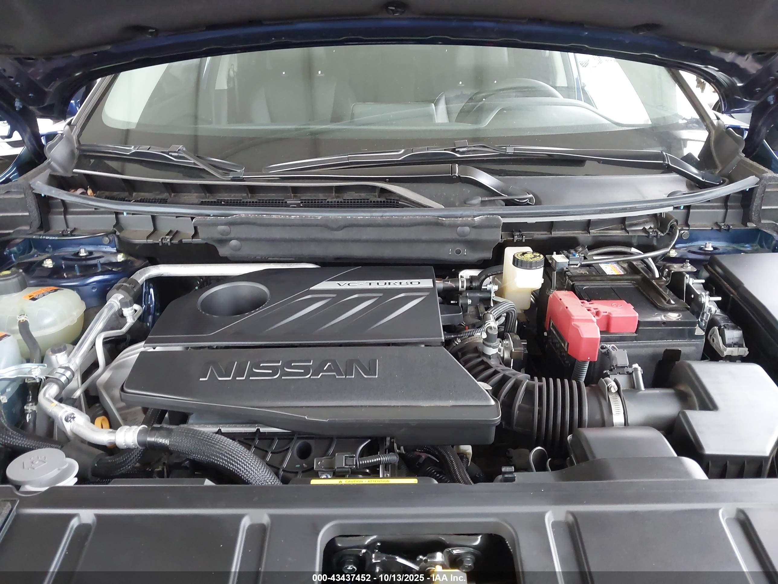 NISSAN ROGUE image 10