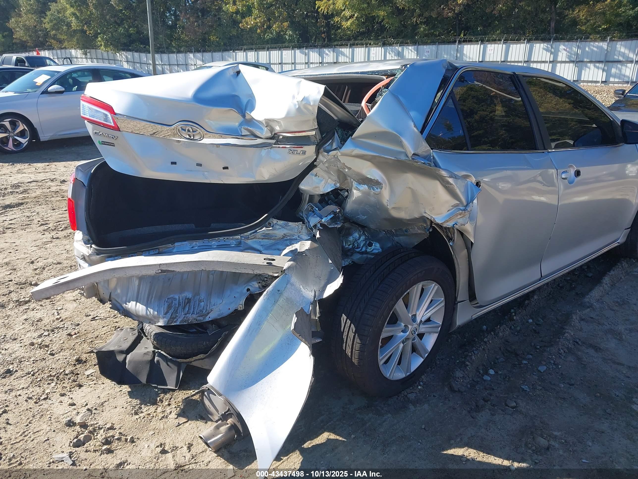 TOYOTA CAMRY image 6