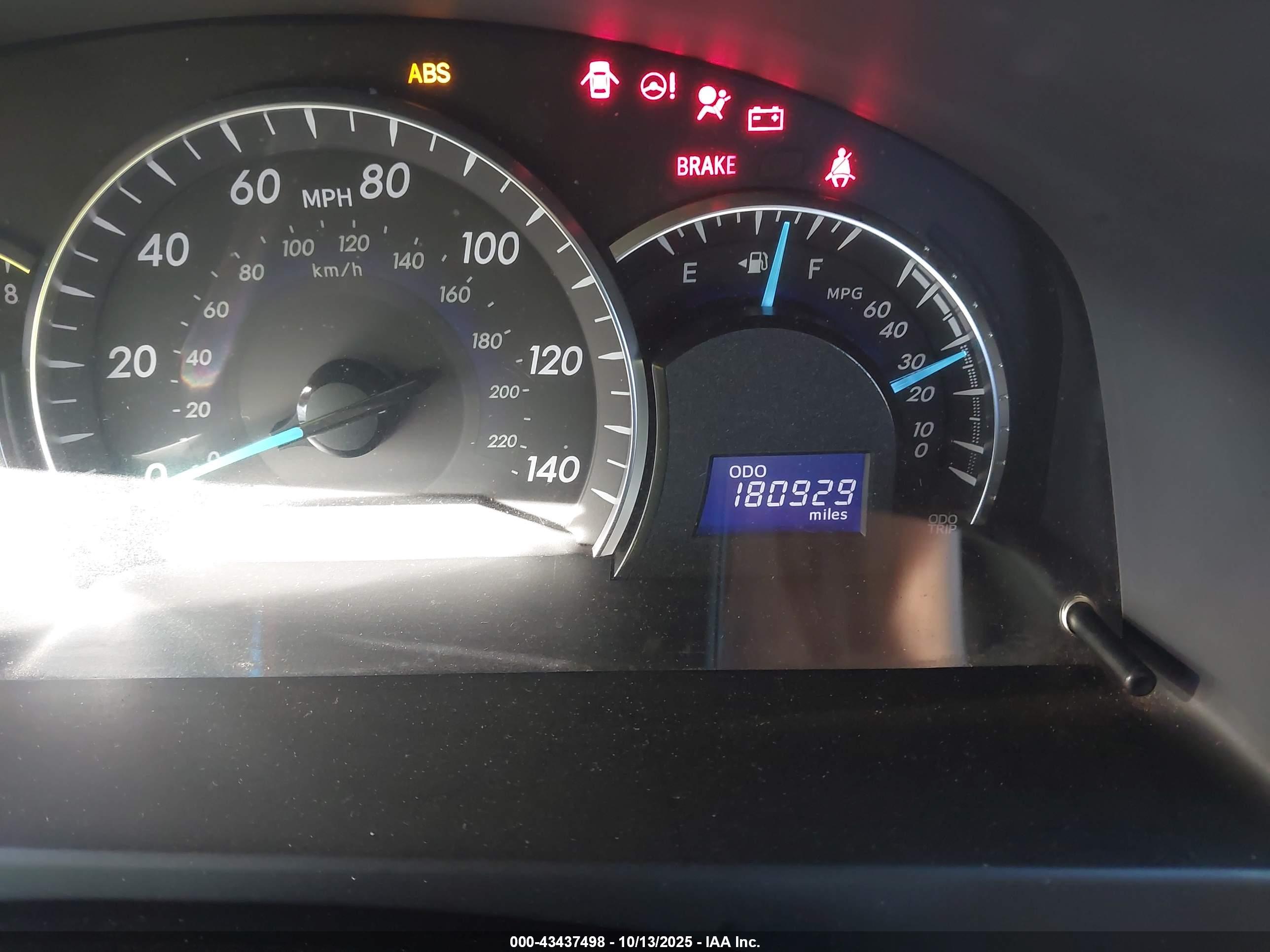 TOYOTA CAMRY image 7