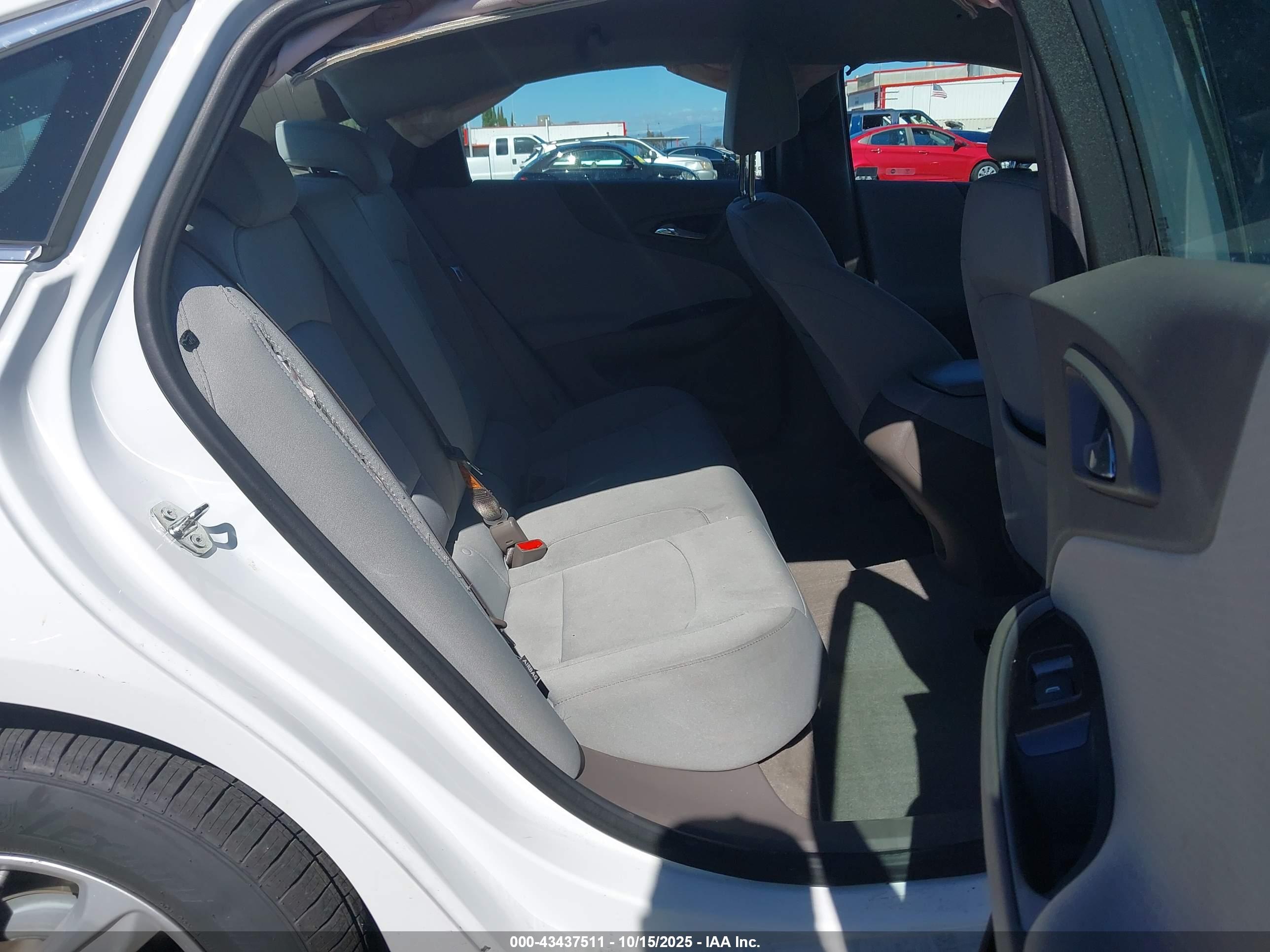 CHEVROLET MALIBU image 8