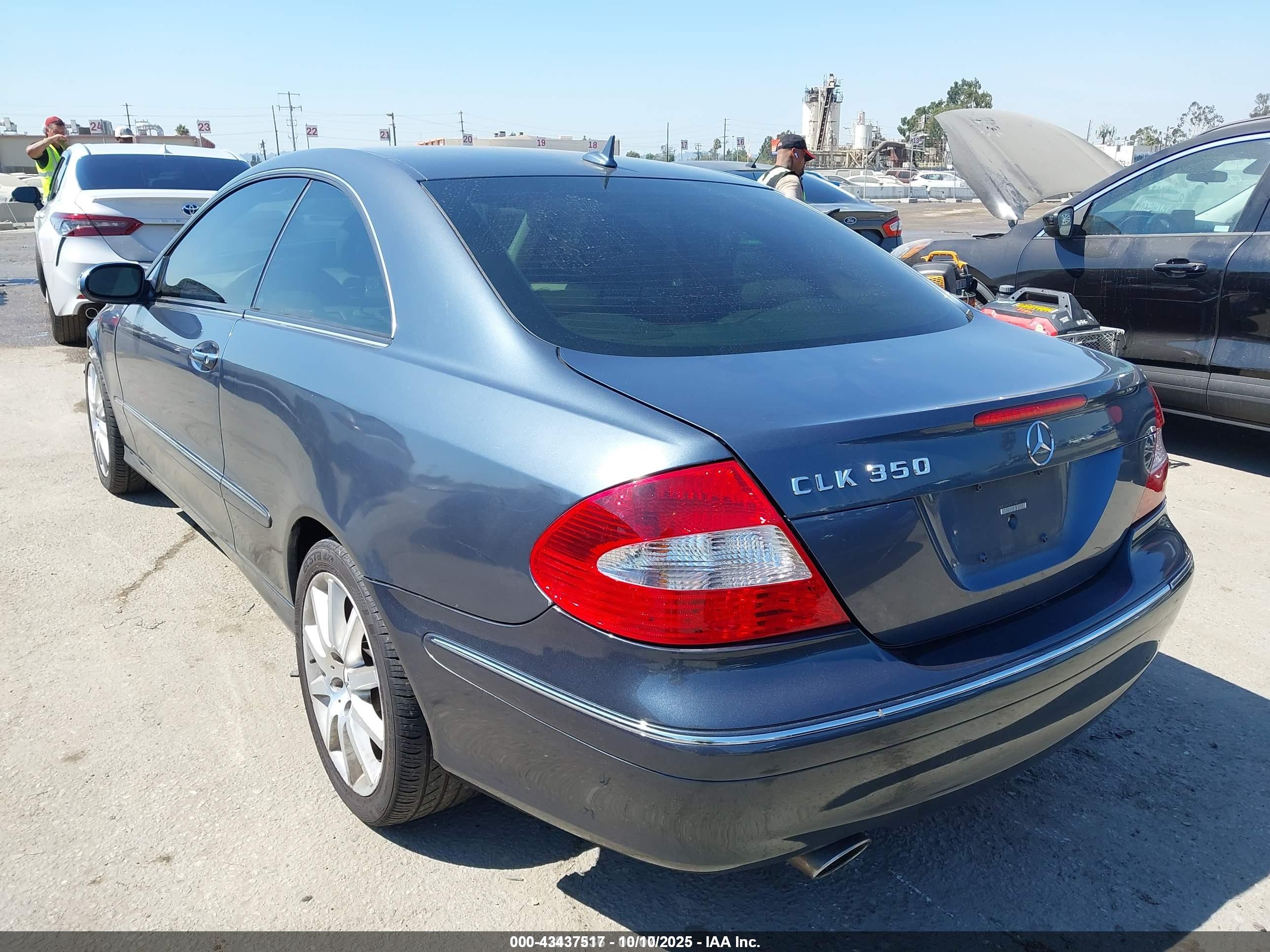 MERCEDES-BENZ CLK image 3