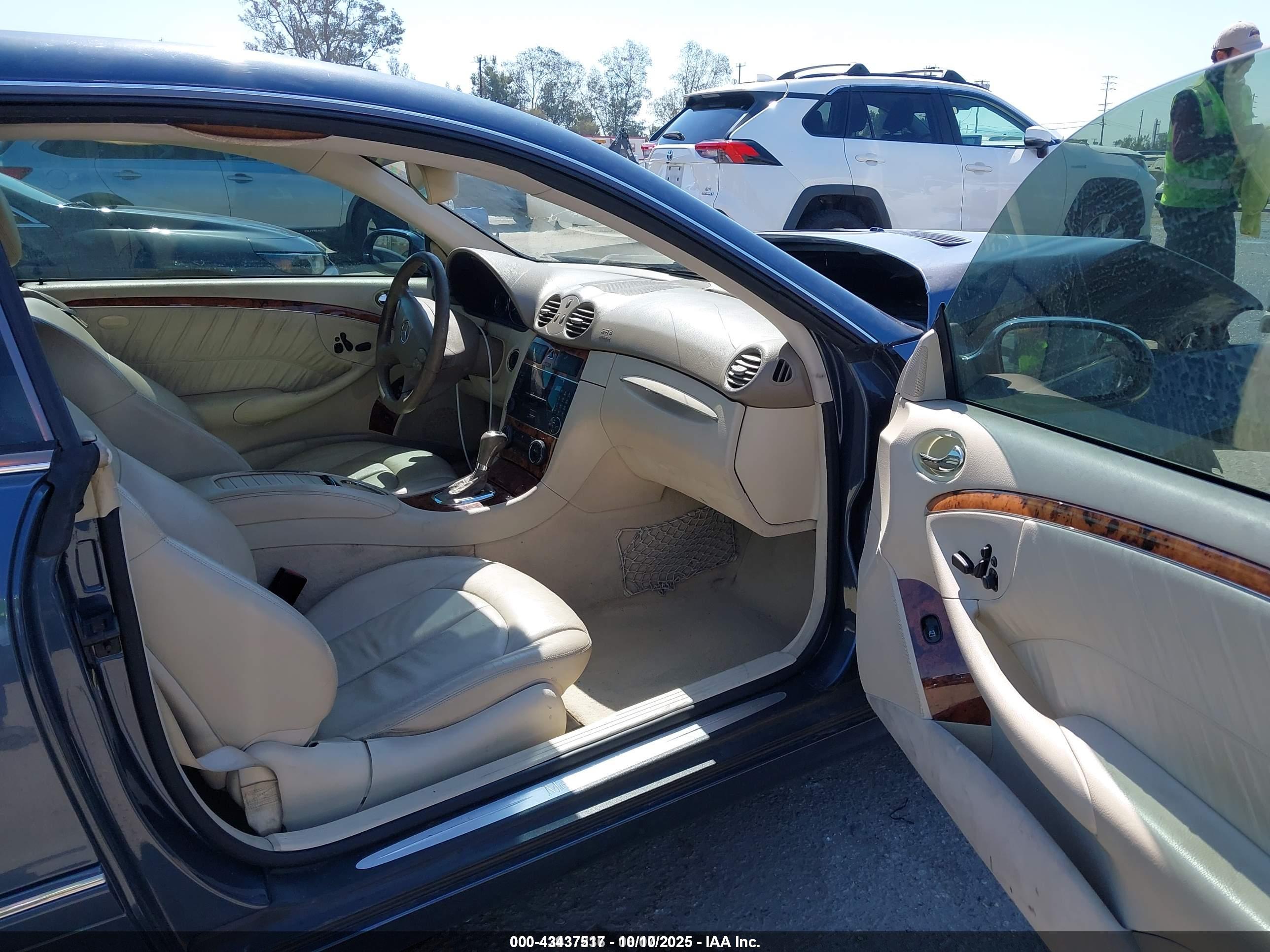 MERCEDES-BENZ CLK image 5