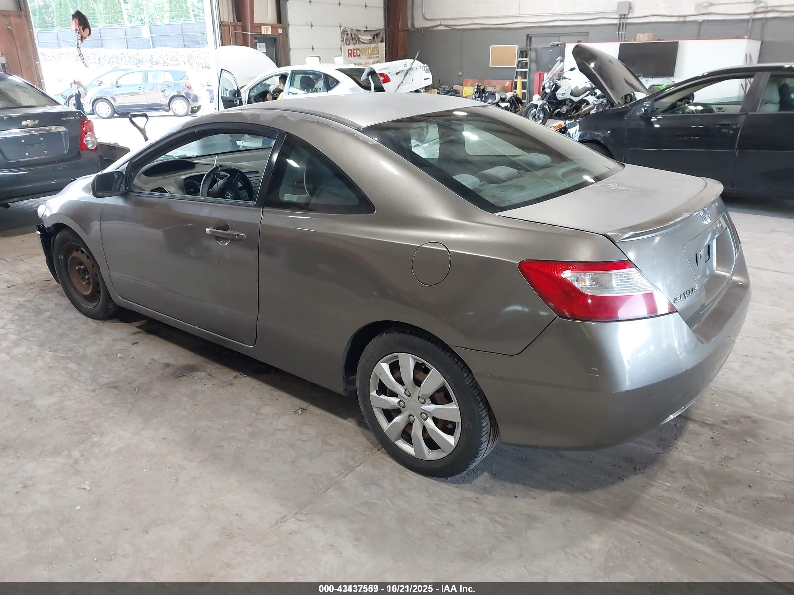 HONDA CIVIC image 3