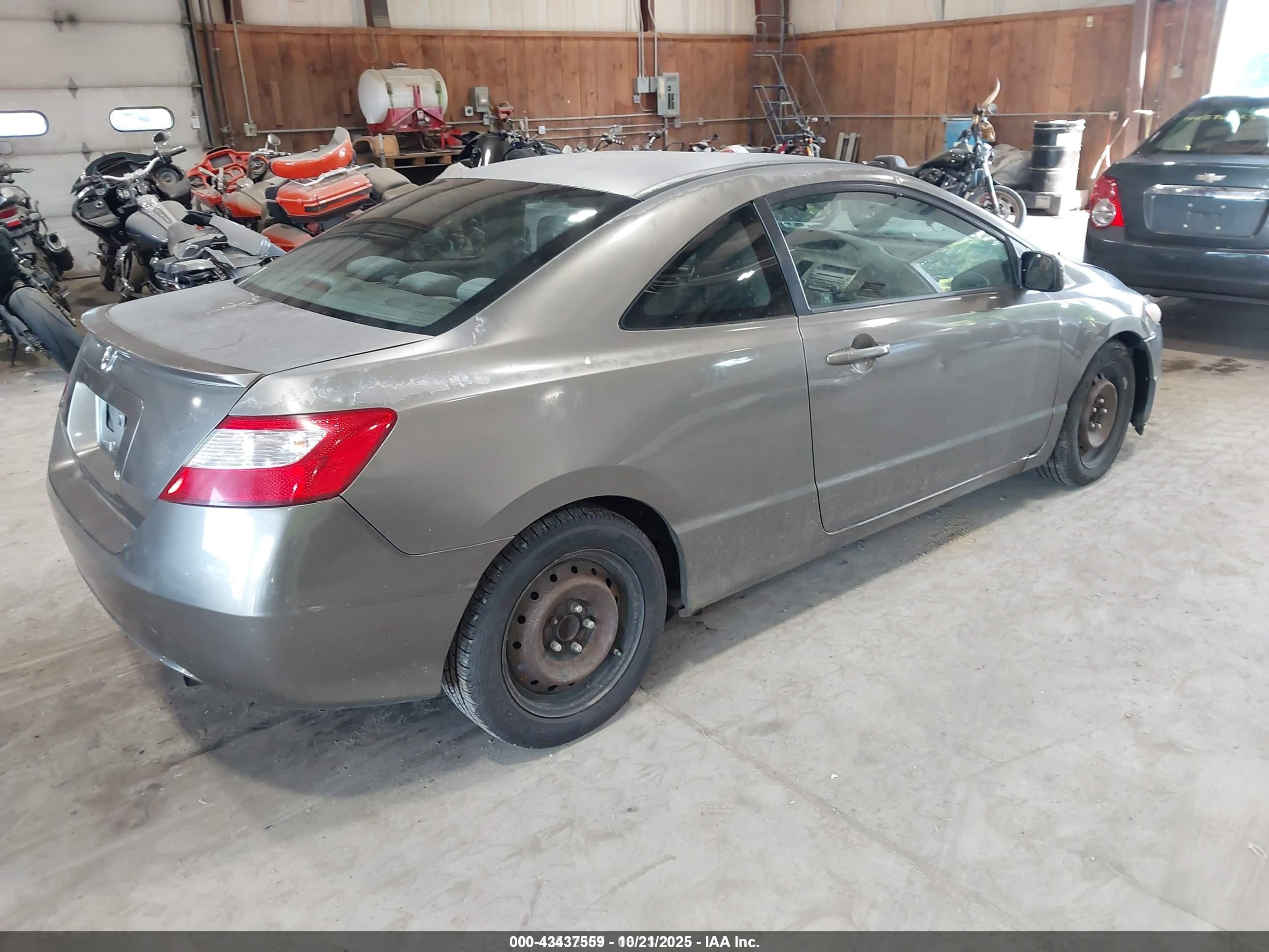 HONDA CIVIC image 4