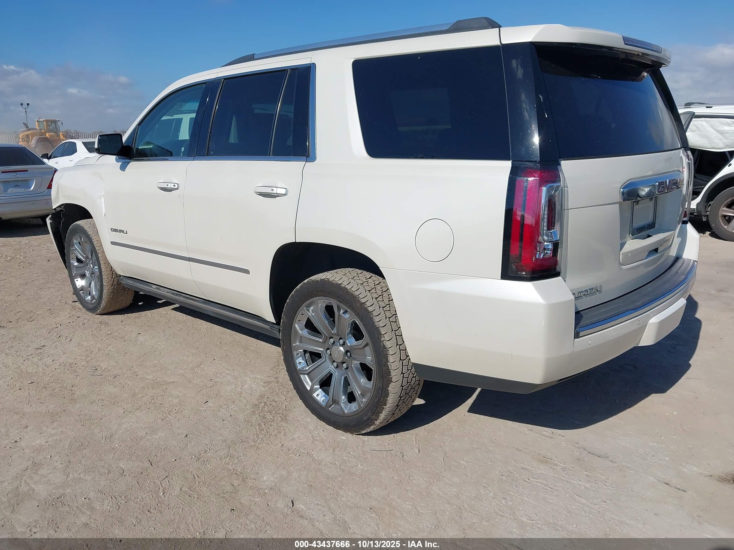 GMC YUKON image 3