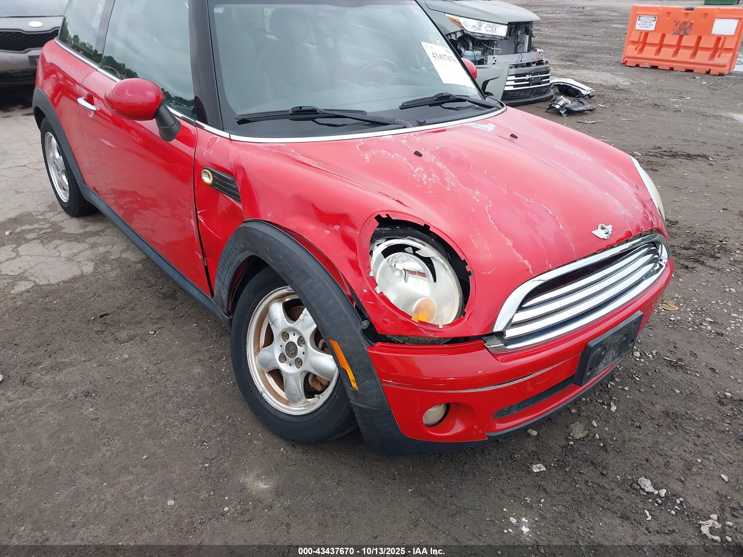 MINI COOPER image 6