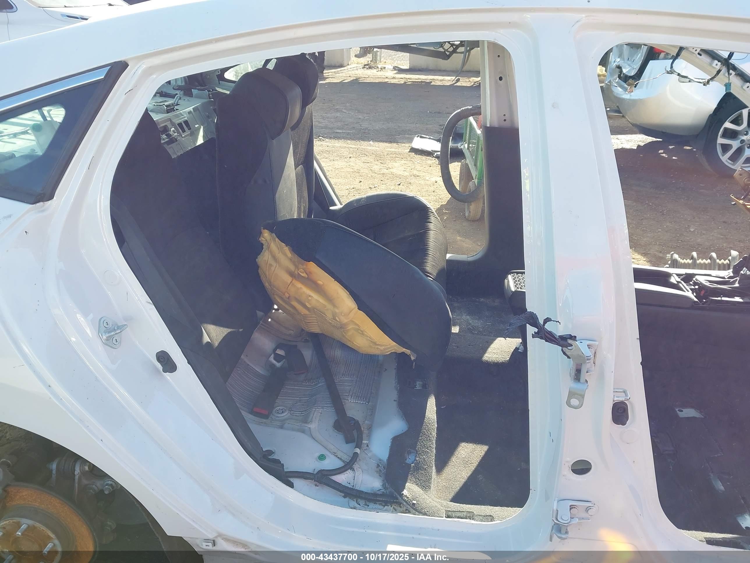 HONDA CIVIC image 8
