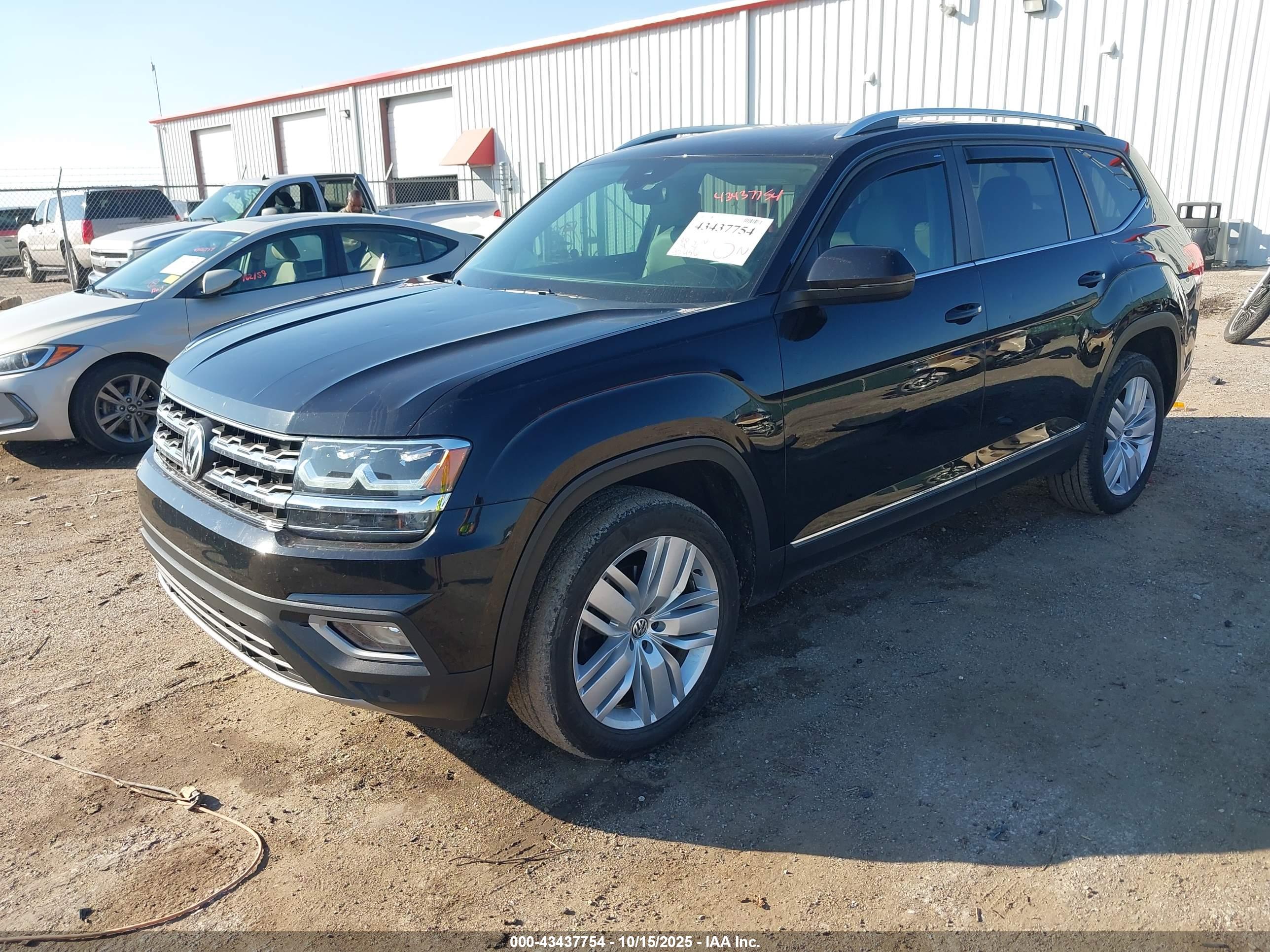 VOLKSWAGEN ATLAS image 2