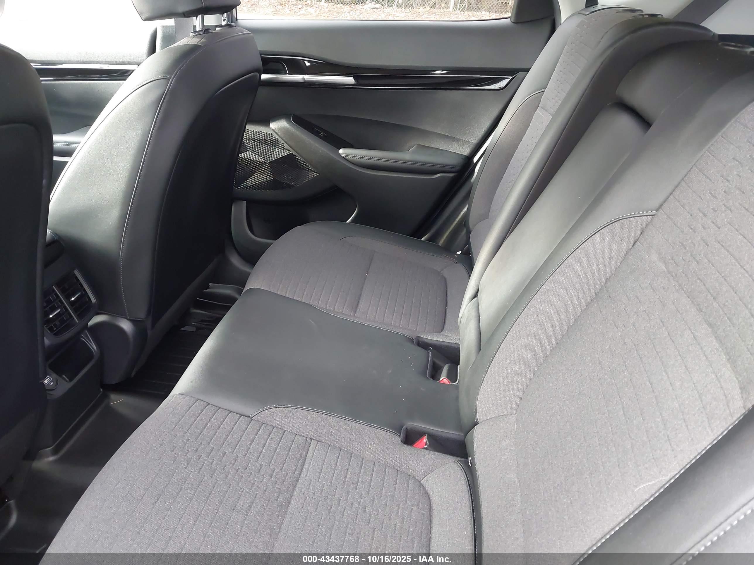 KIA SELTOS image 8