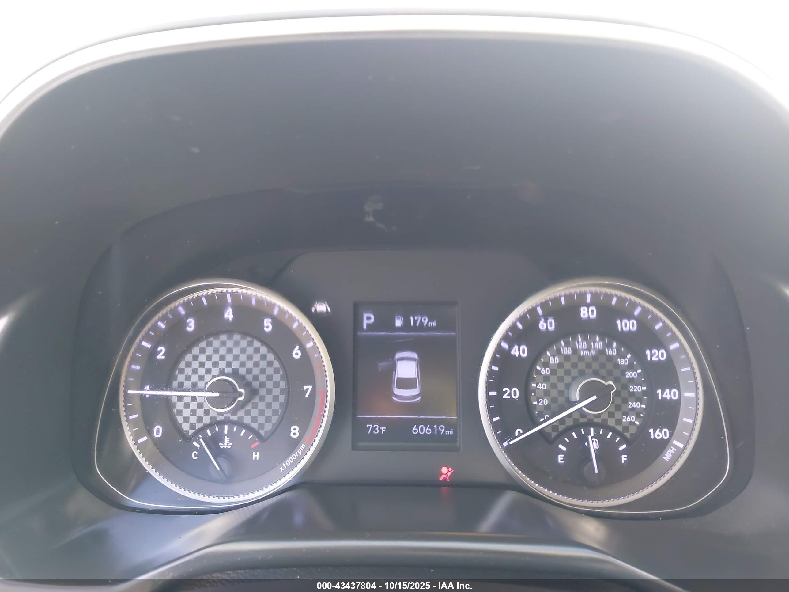 HYUNDAI ELANTRA image 7