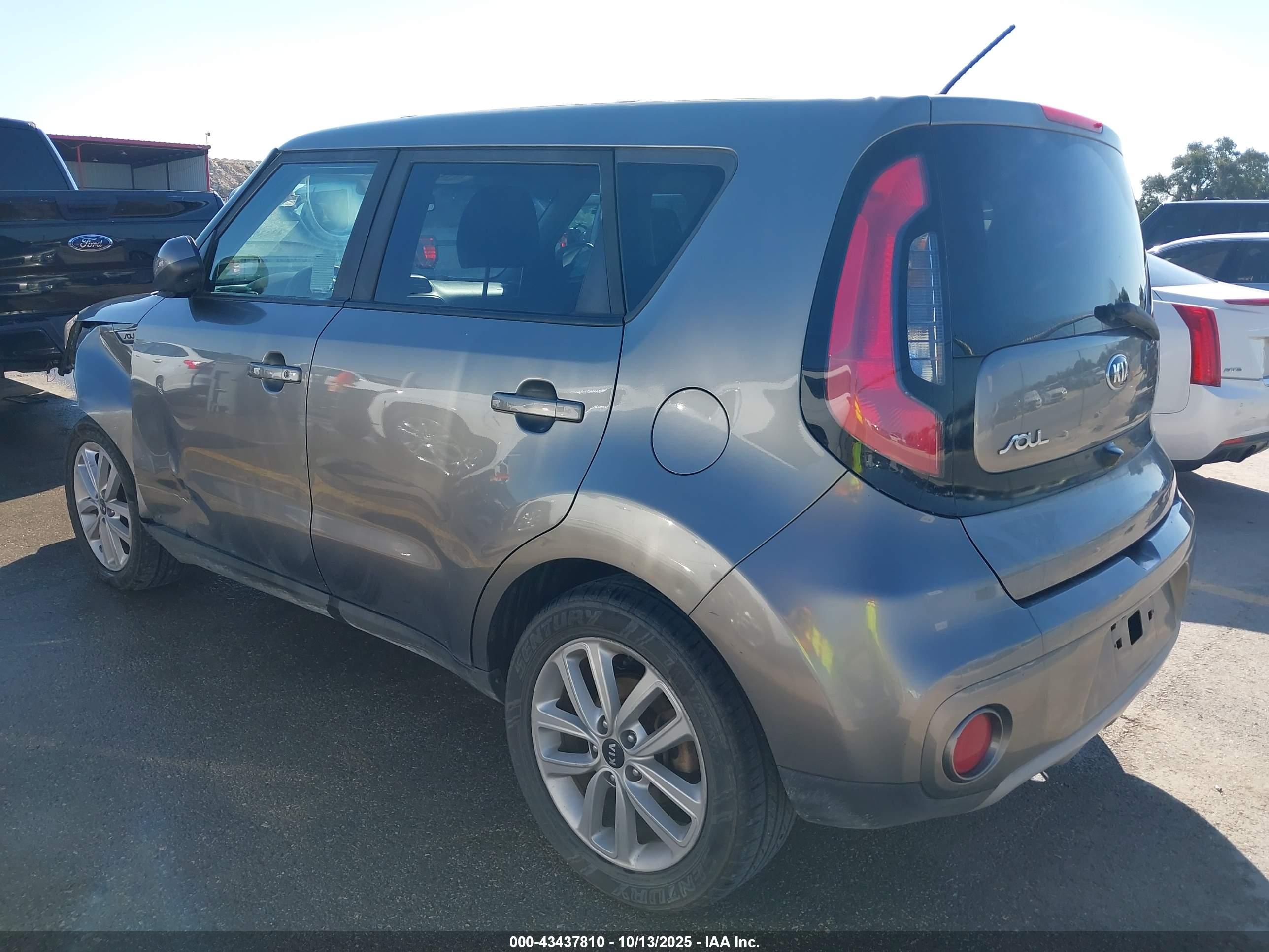 KIA SOUL image 3