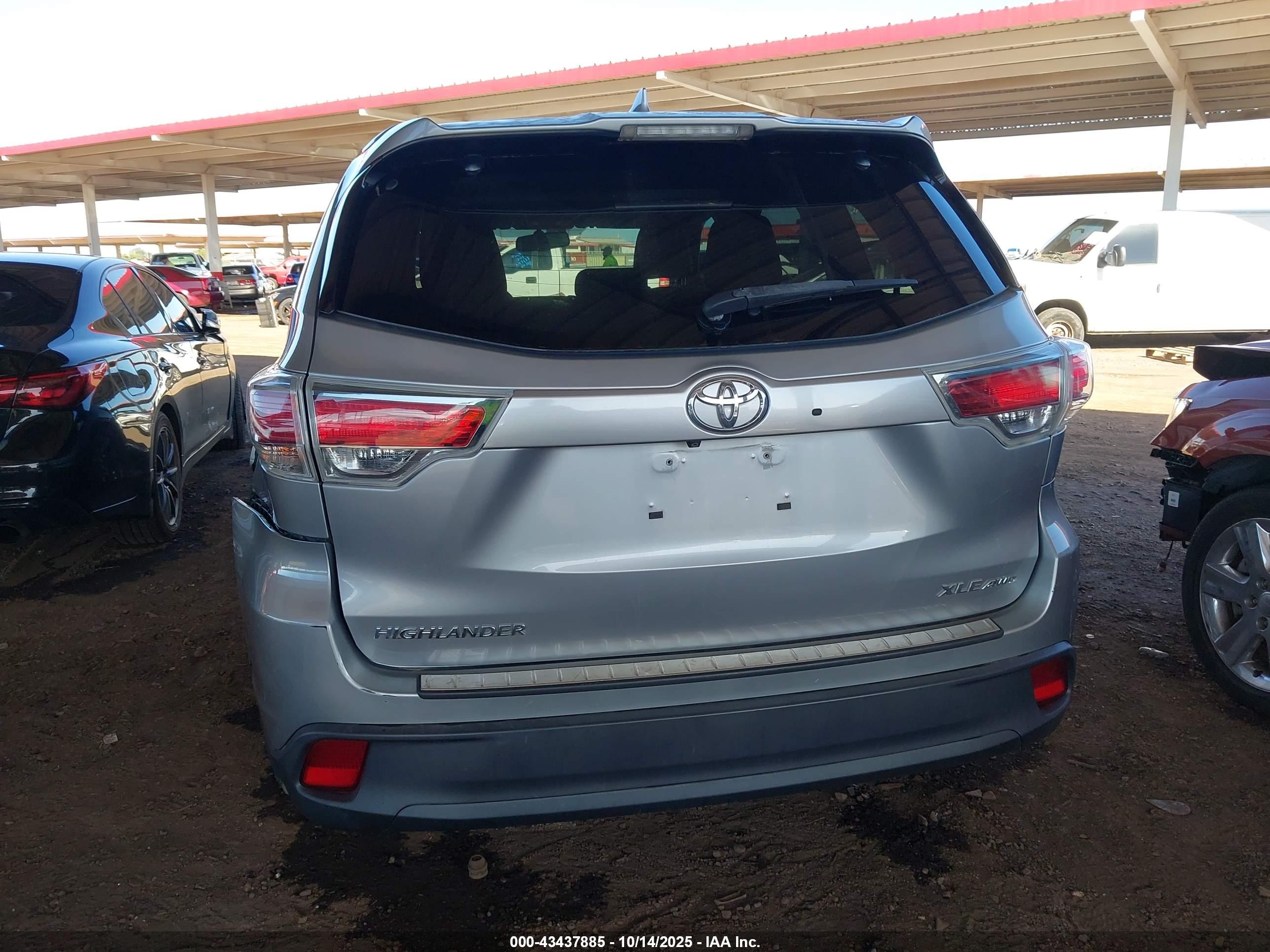 TOYOTA HIGHLANDER image 6