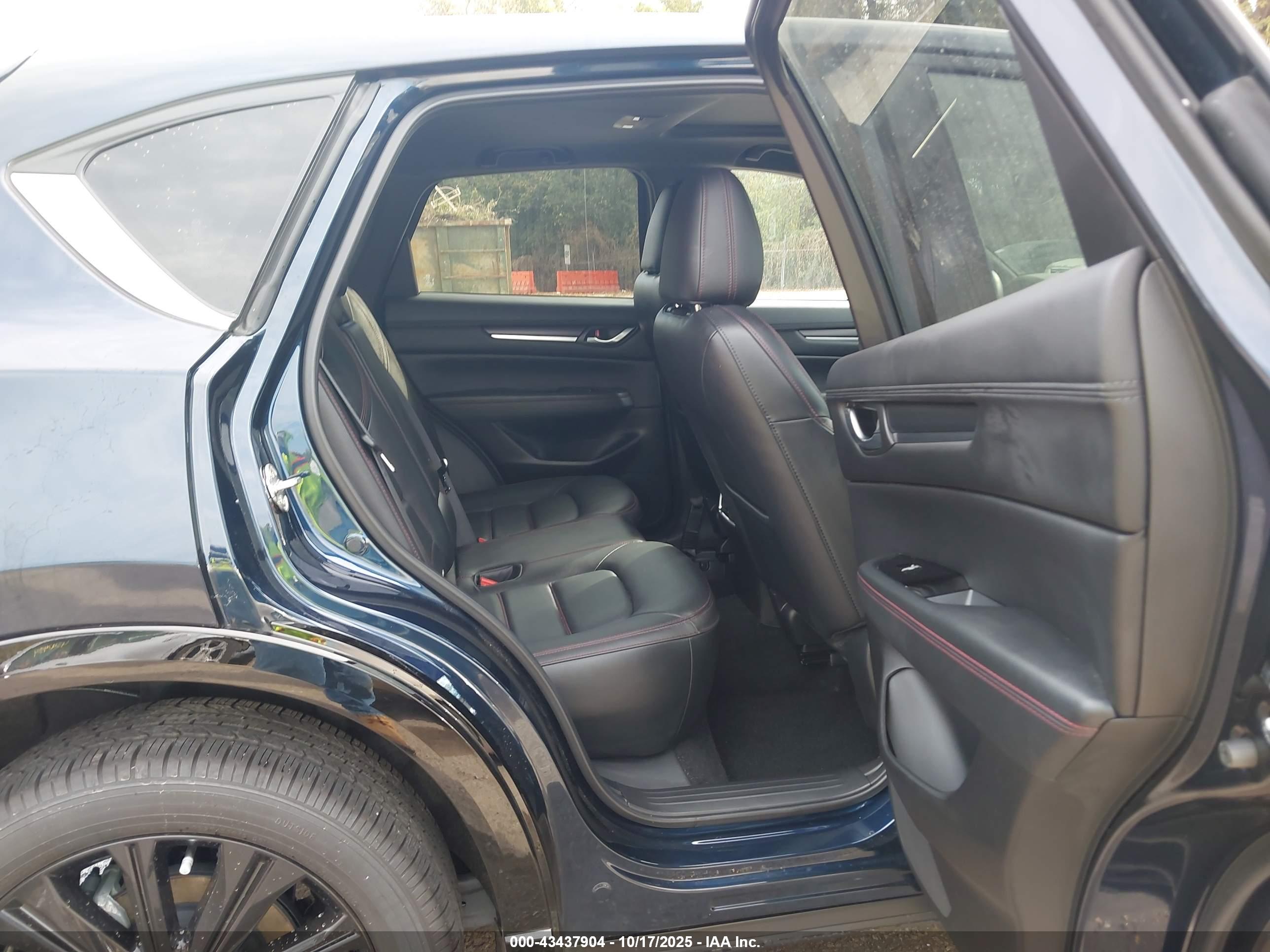 MAZDA CX-5 image 8