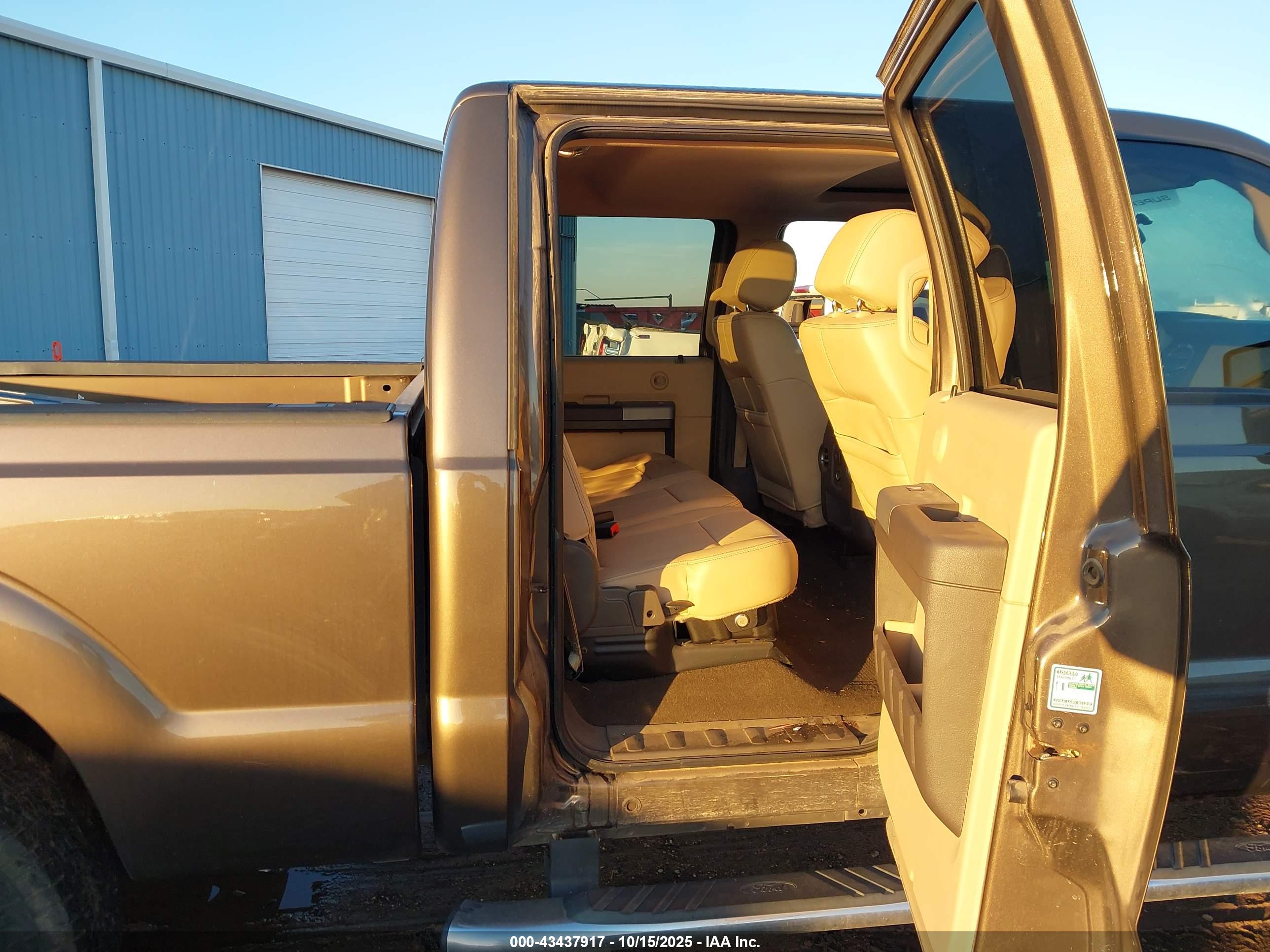 FORD F-250 image 8