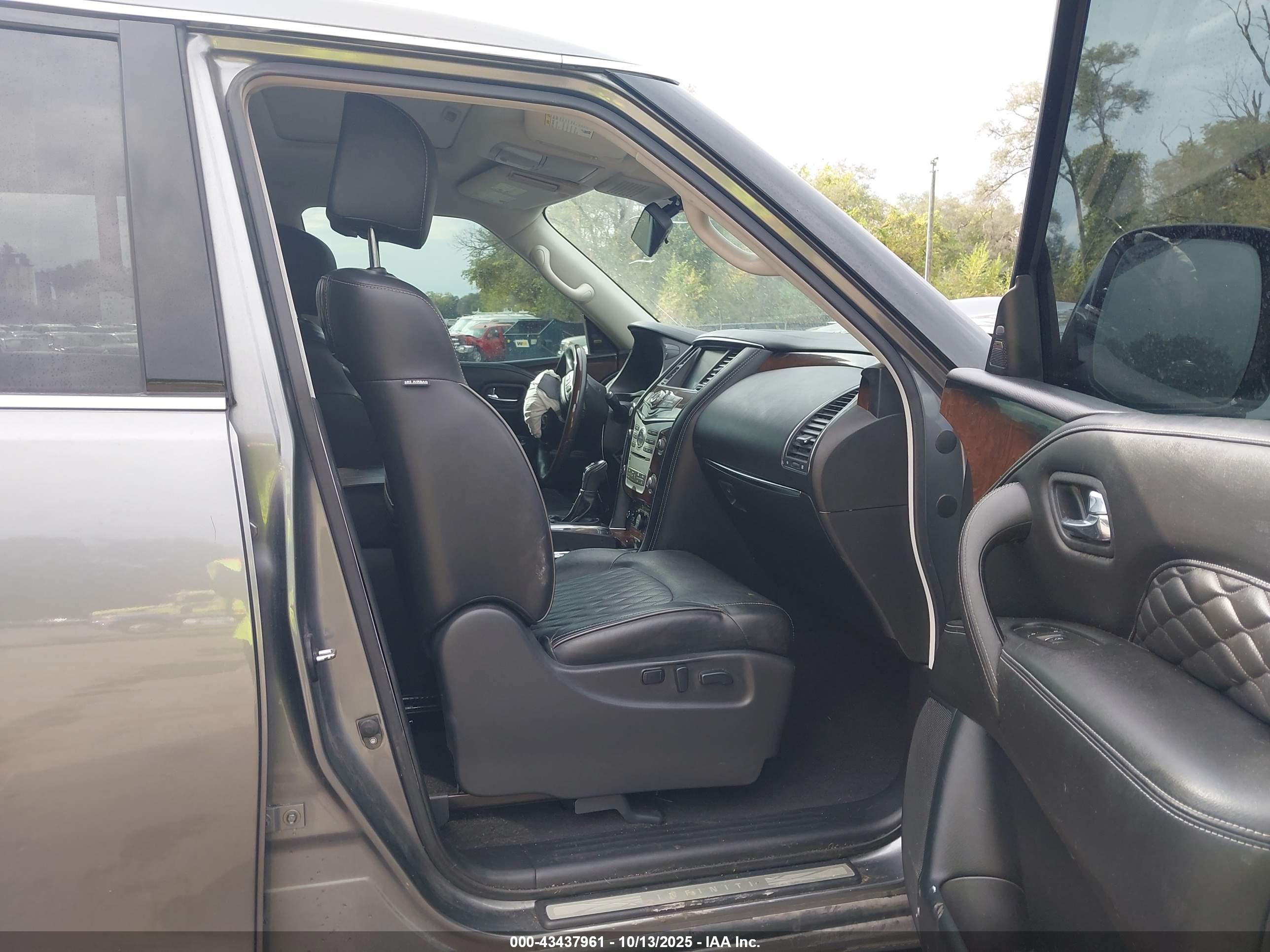 INFINITI QX80 image 5