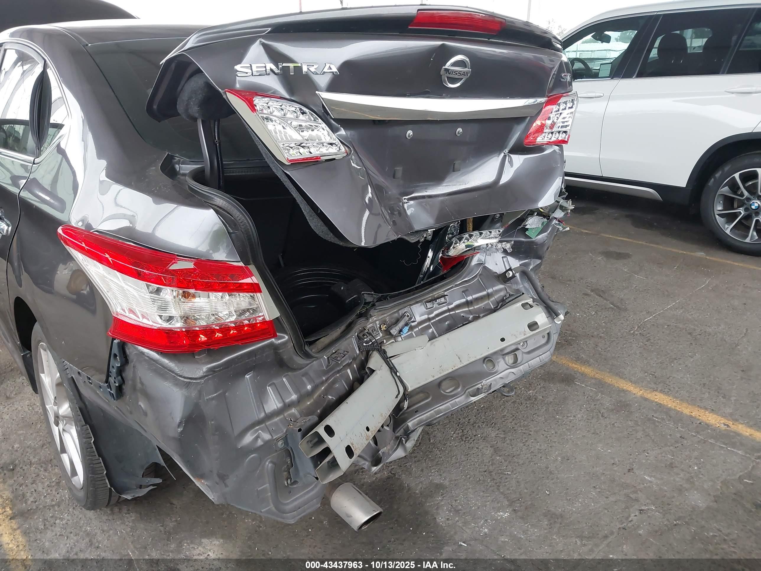 NISSAN SENTRA image 6
