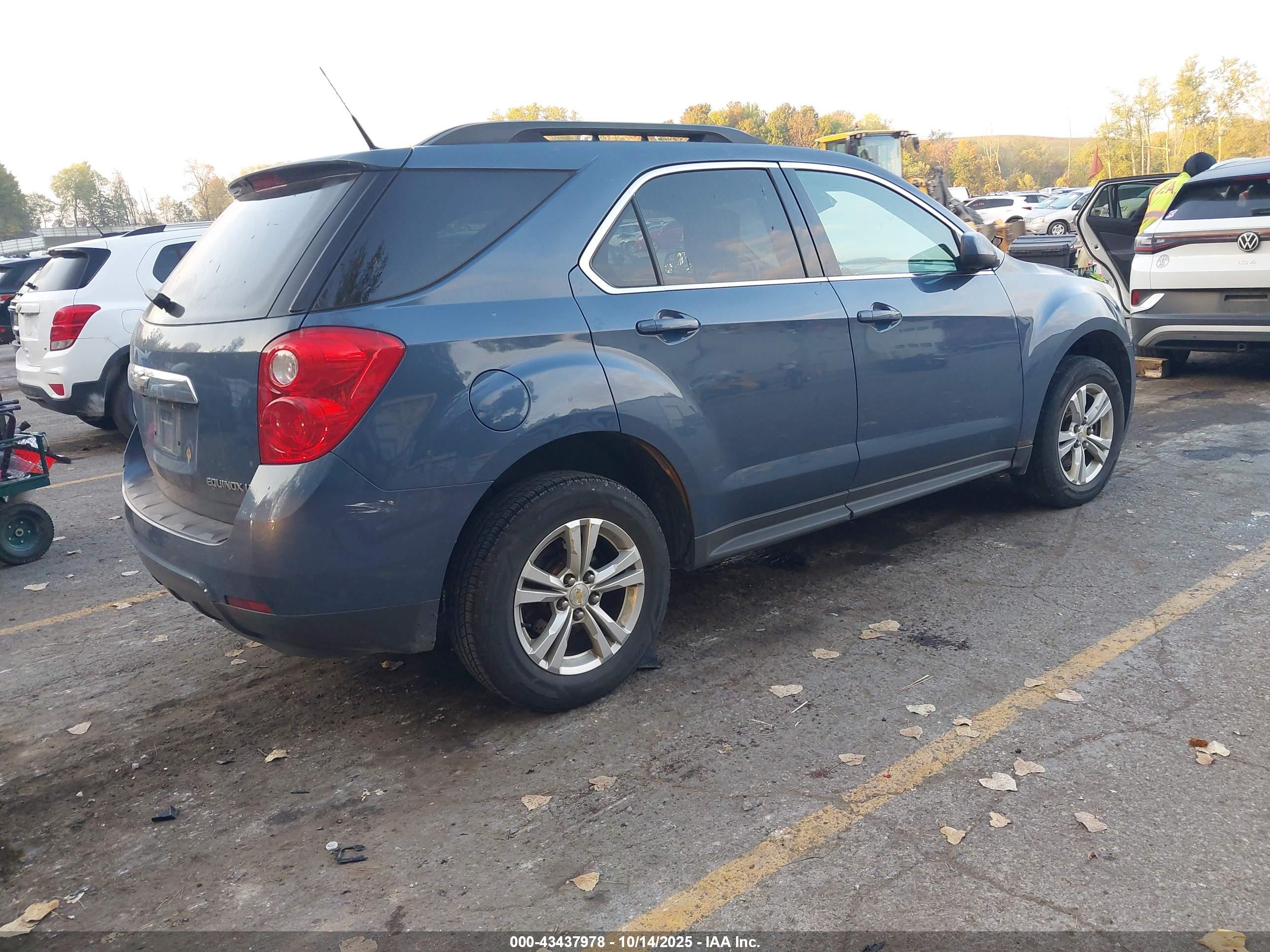 CHEVROLET EQUINOX image 4