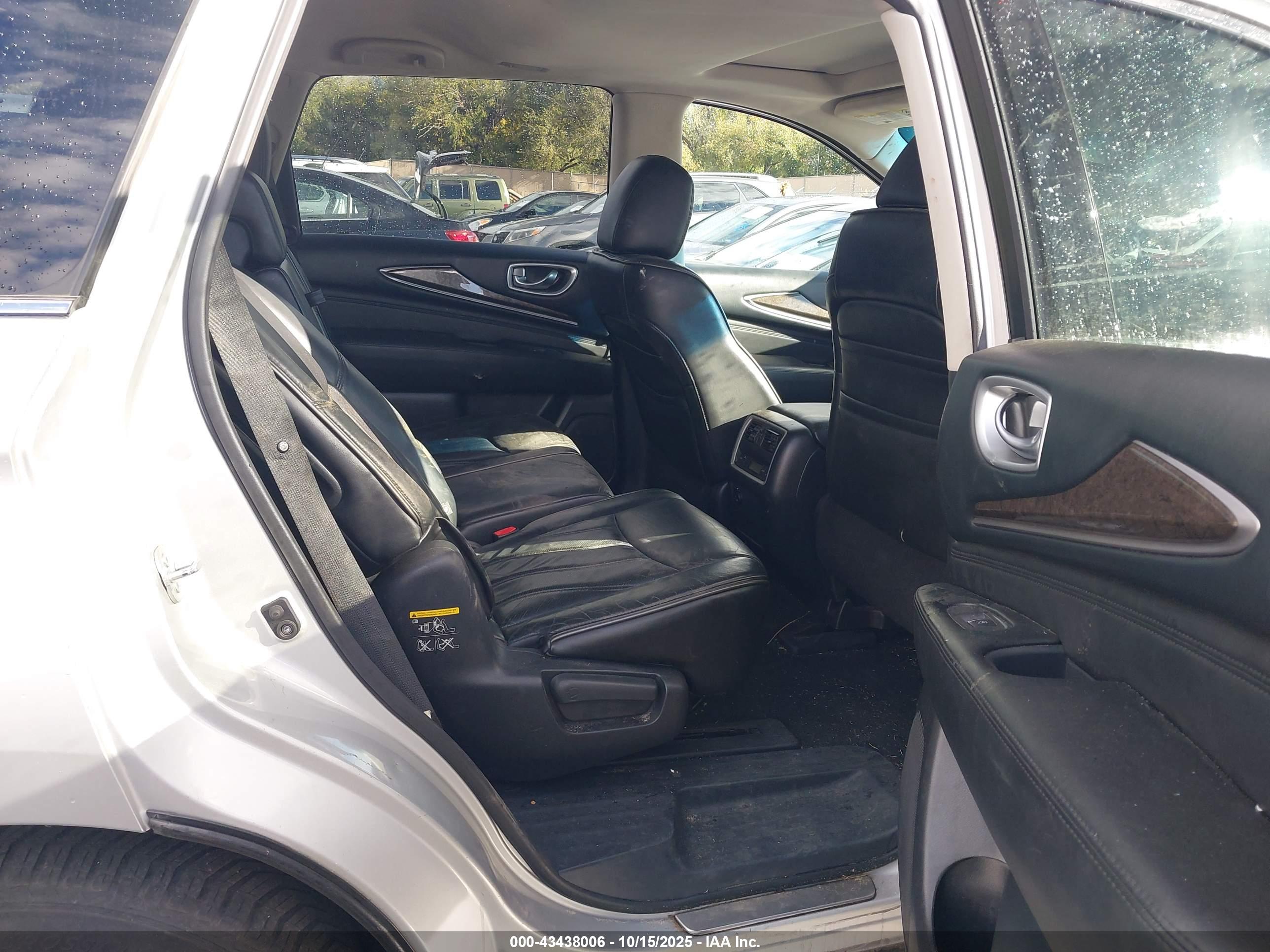 INFINITI QX60 image 8