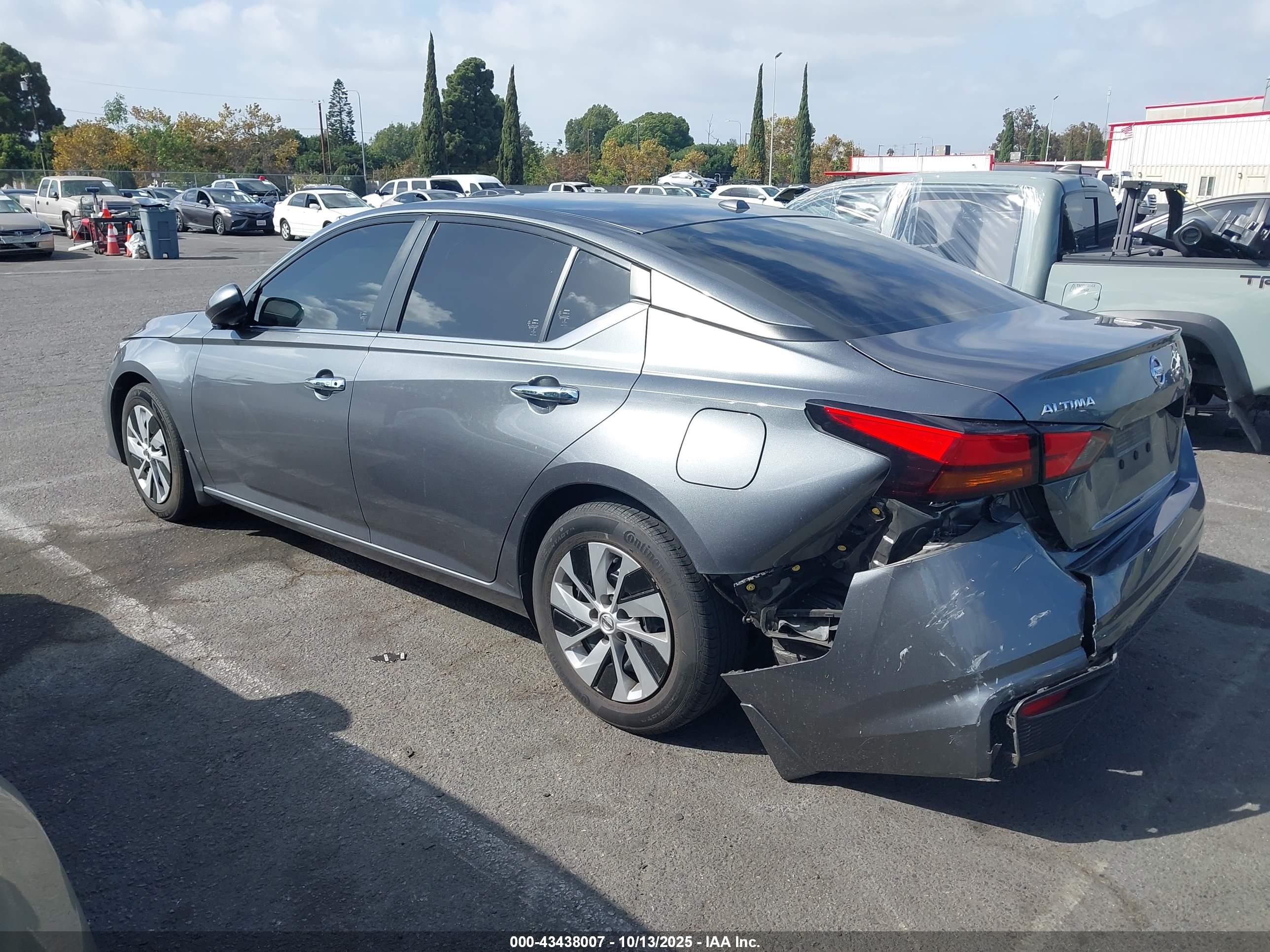 NISSAN ALTIMA image 3